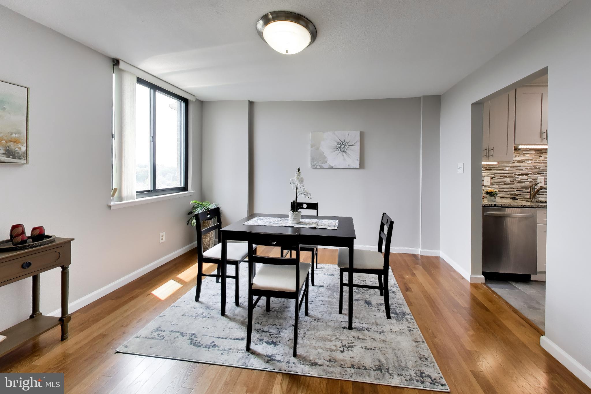 118 MONROE STREET 118-910