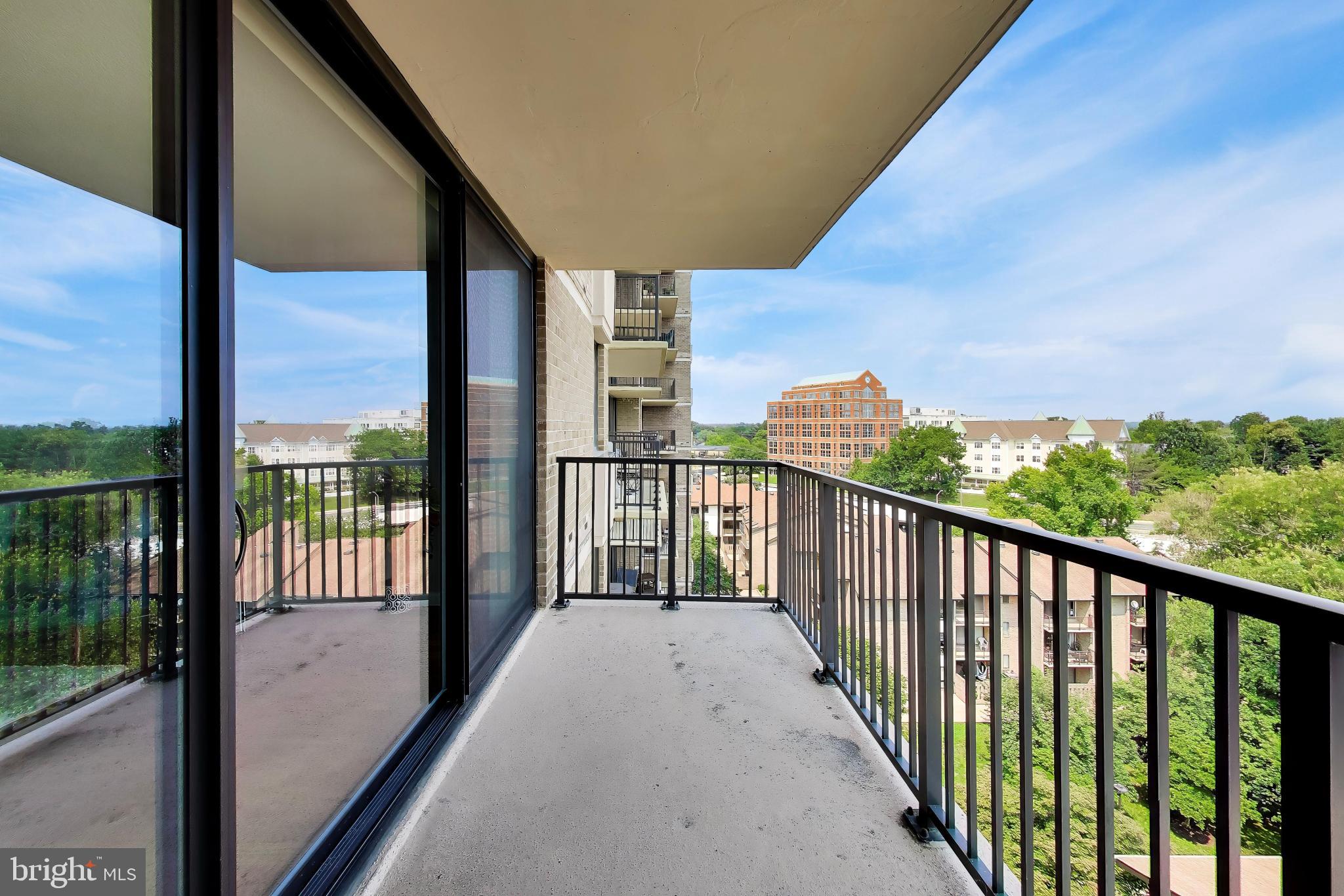 118 MONROE STREET 118-910