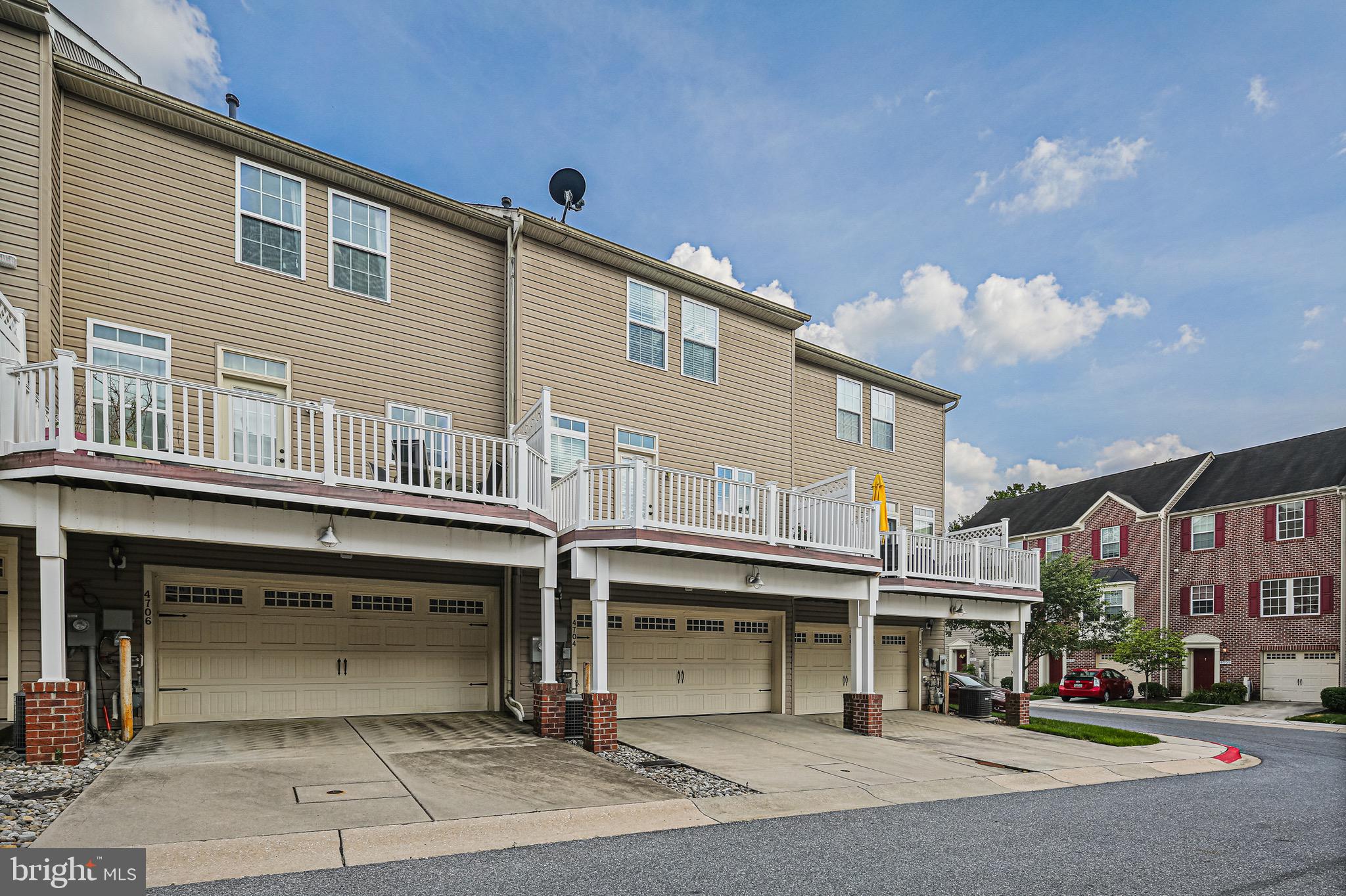 DORSEY CROSSING - Residential