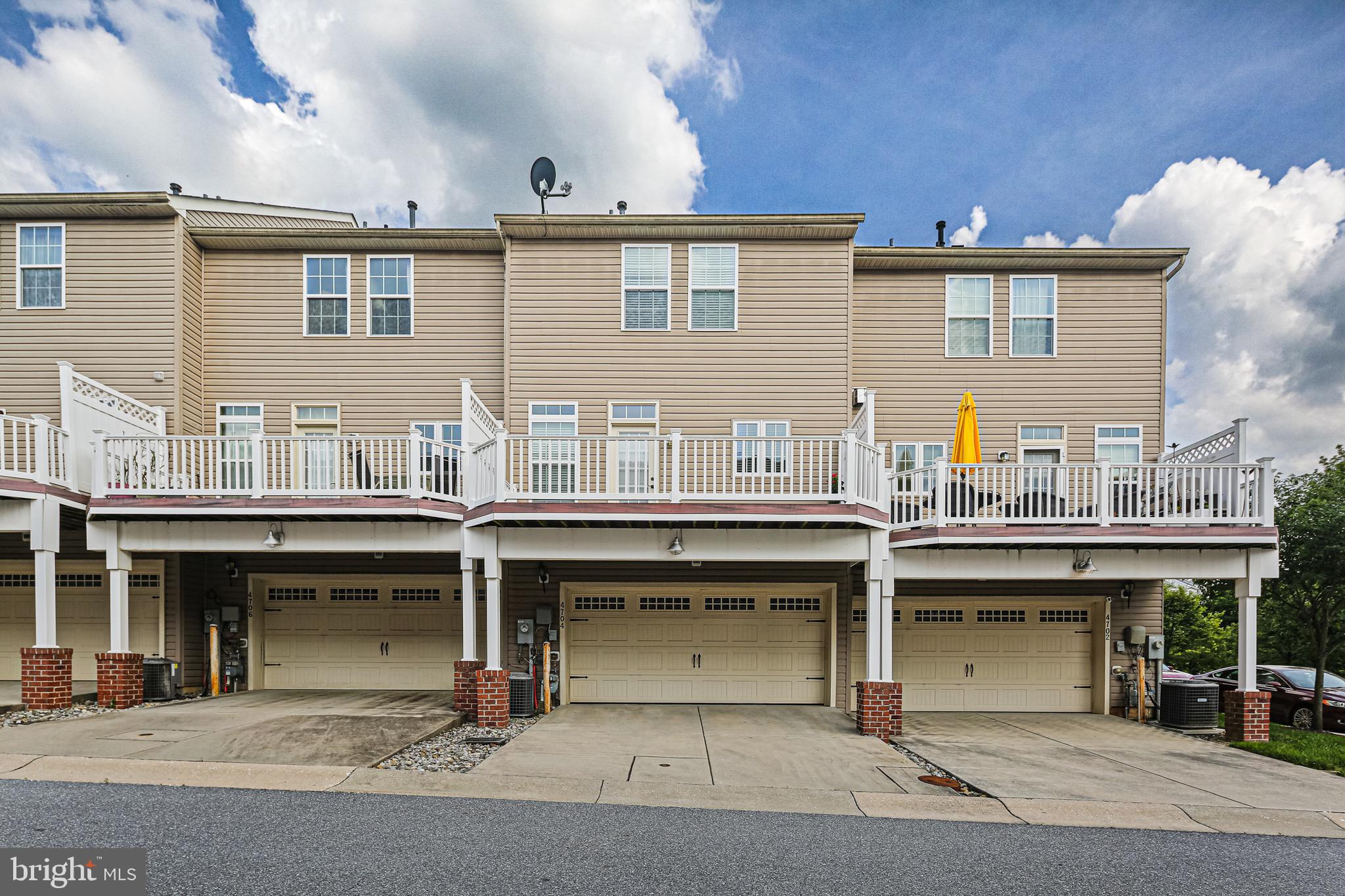 DORSEY CROSSING - Residential