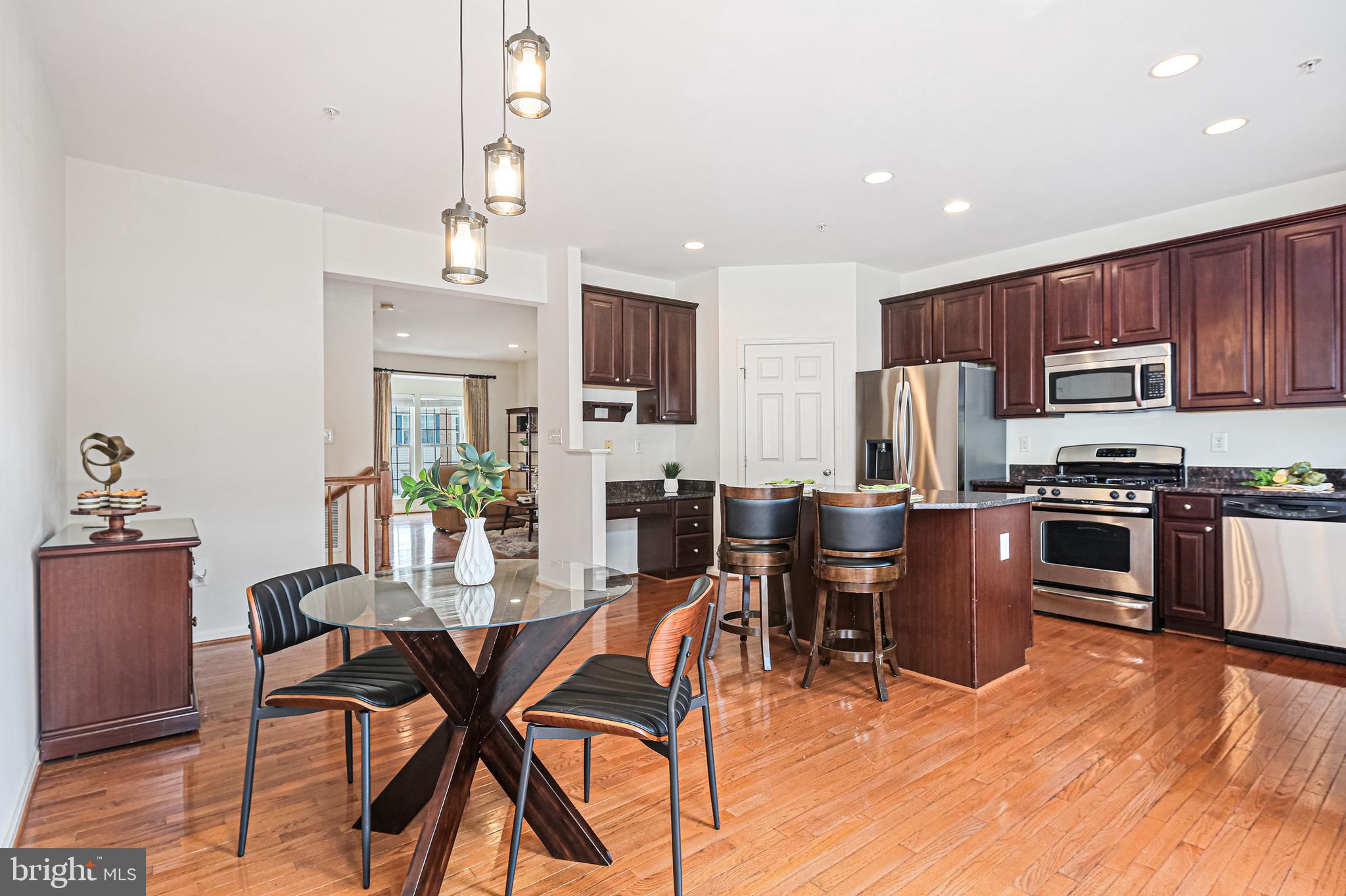 DORSEY CROSSING - Residential