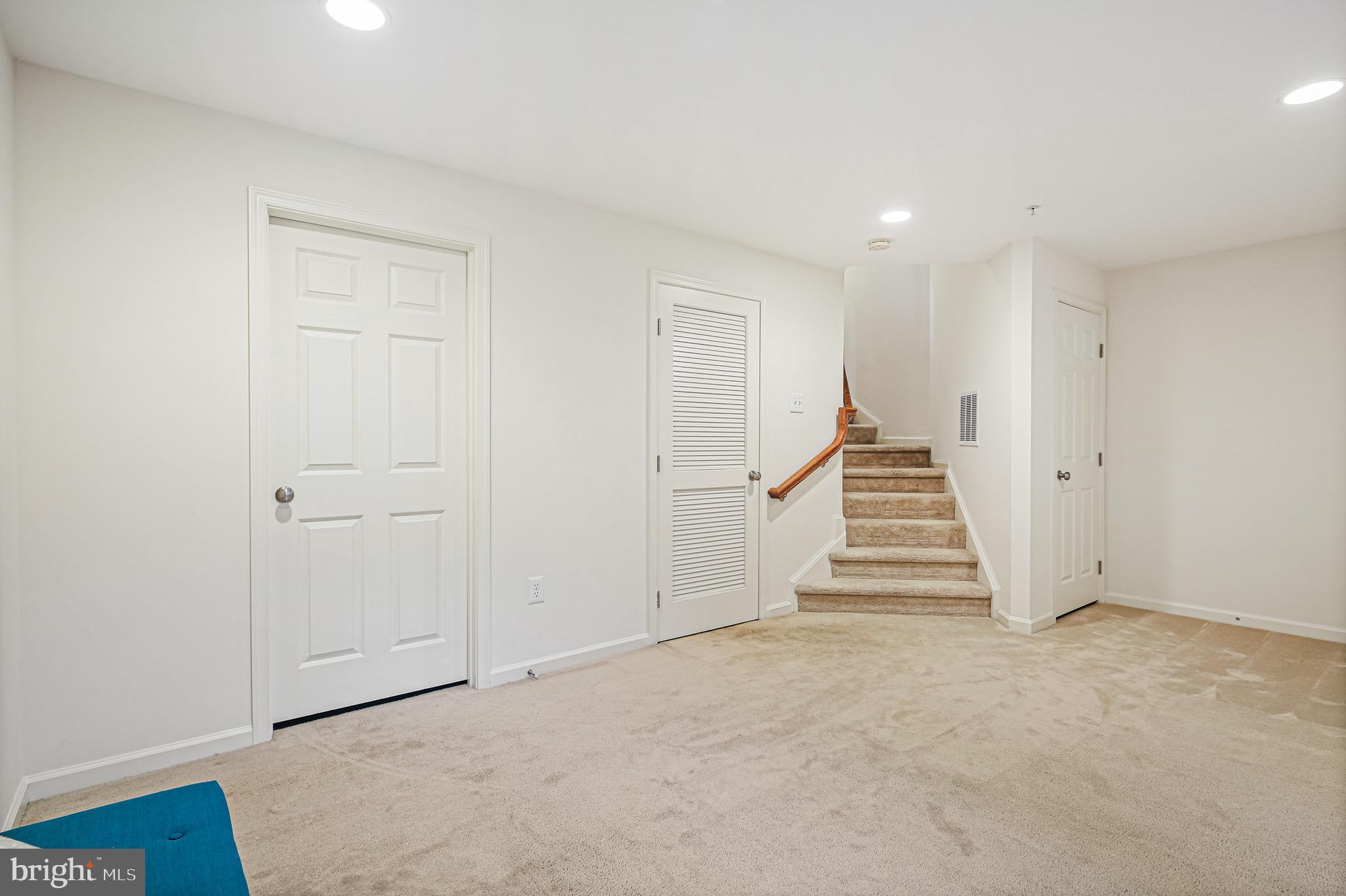 DORSEY CROSSING - Residential