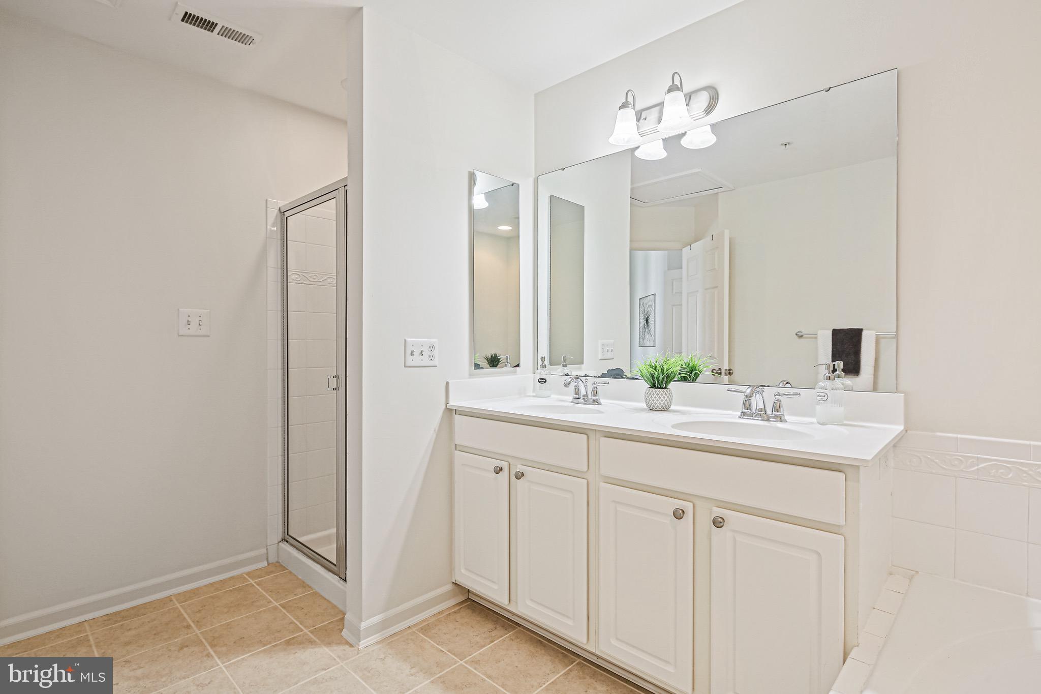 DORSEY CROSSING - Residential