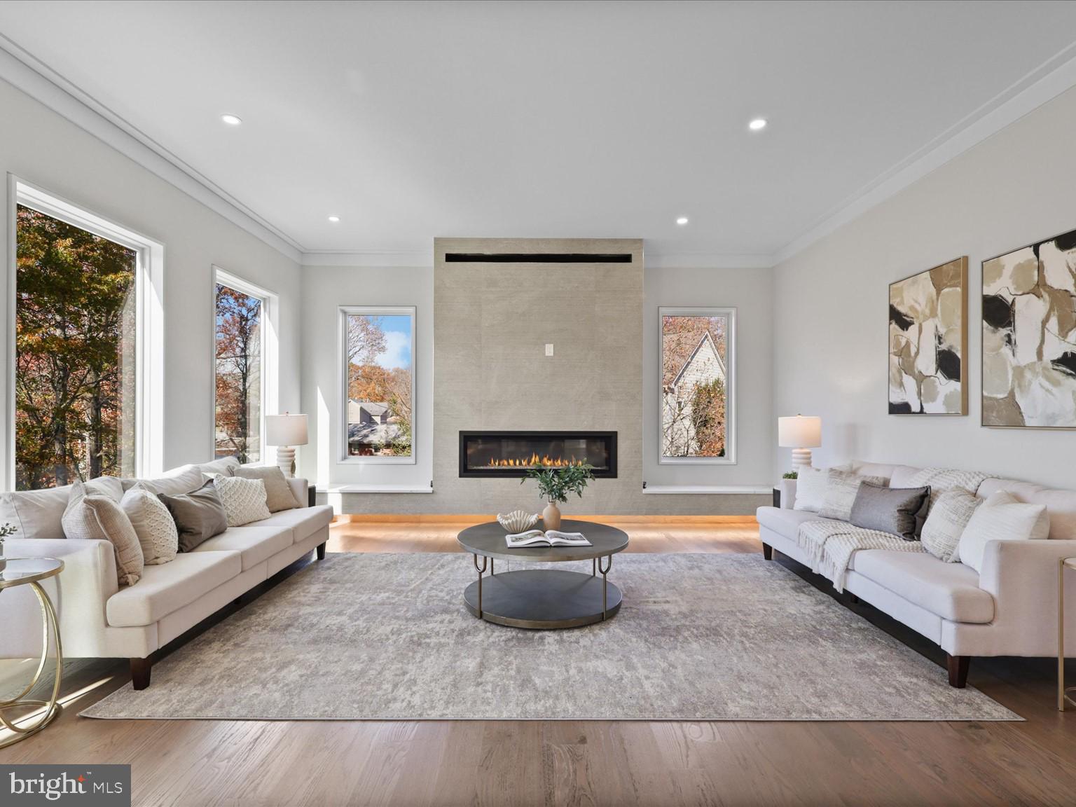 VIENNA WOODS - Residential