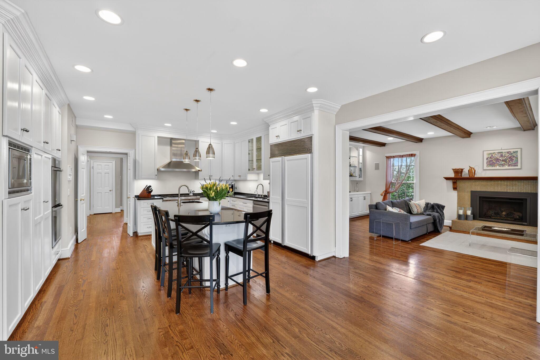 WESTMORELAND HILLS - Residential