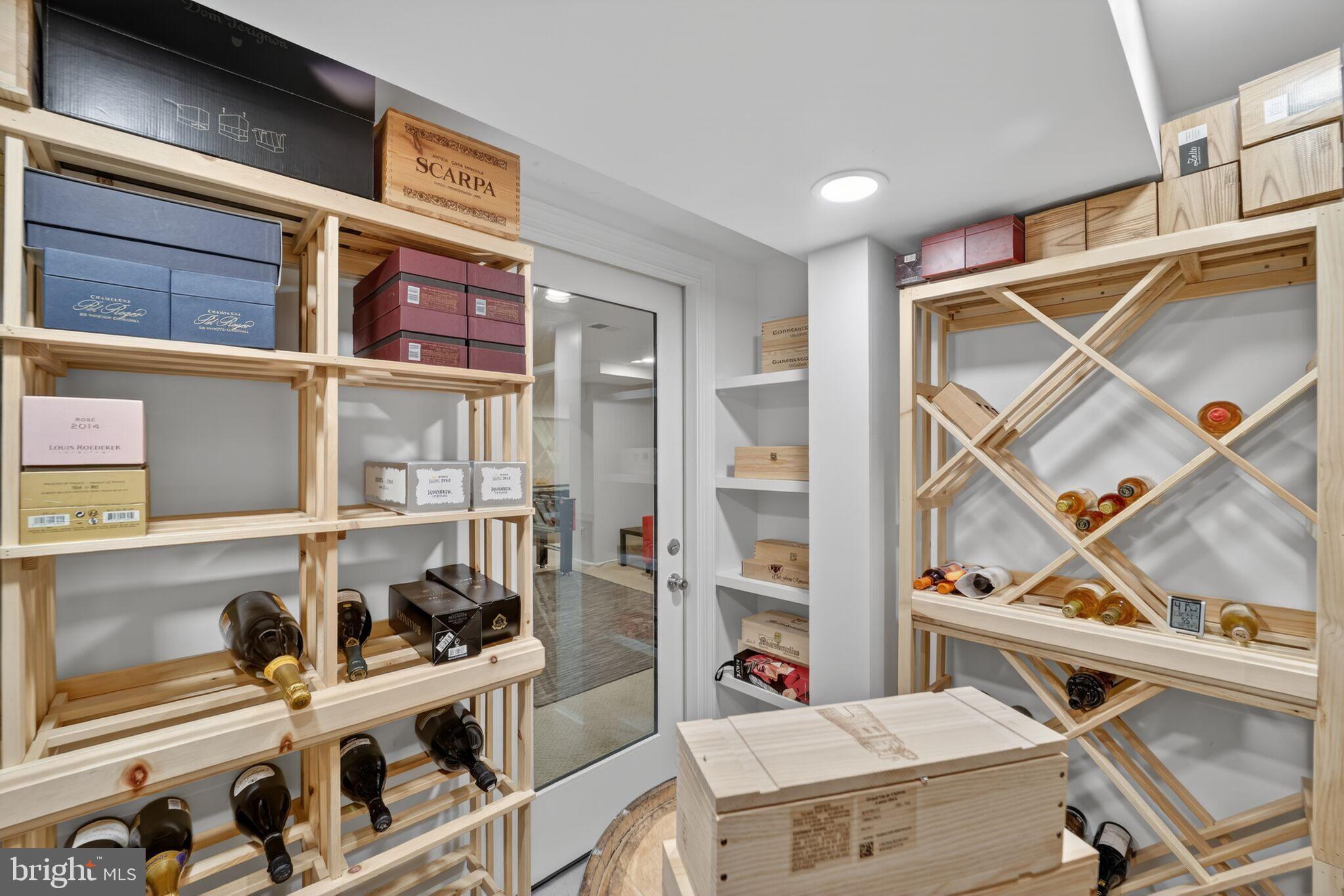 WESTMORELAND HILLS - Residential