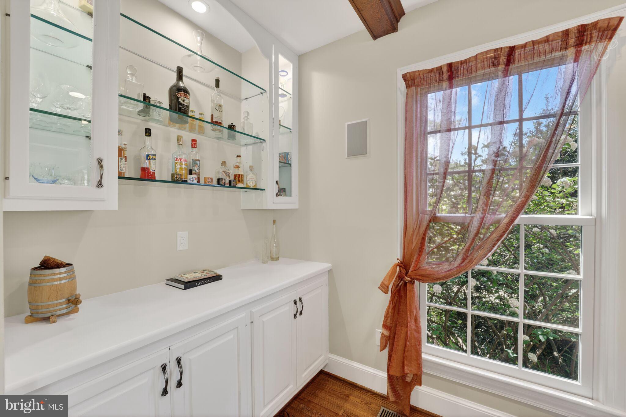 WESTMORELAND HILLS - Residential