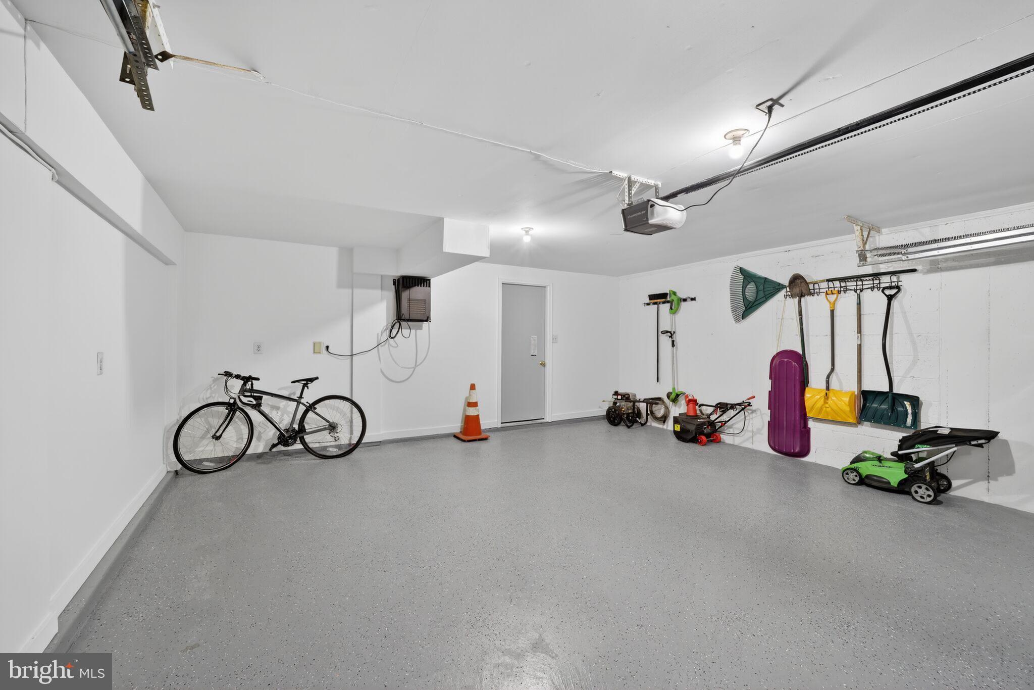 WESTMORELAND HILLS - Residential