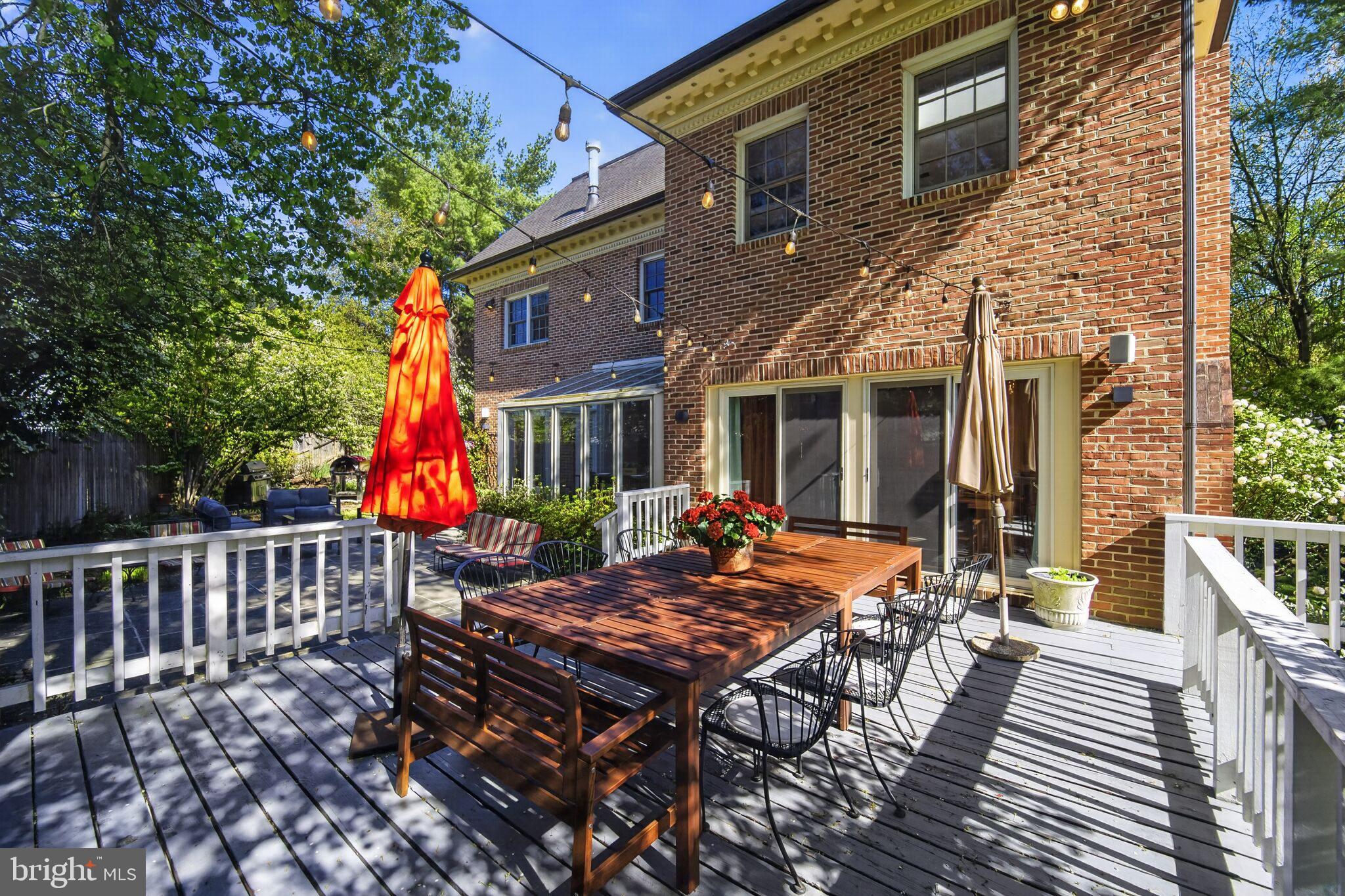 WESTMORELAND HILLS - Residential