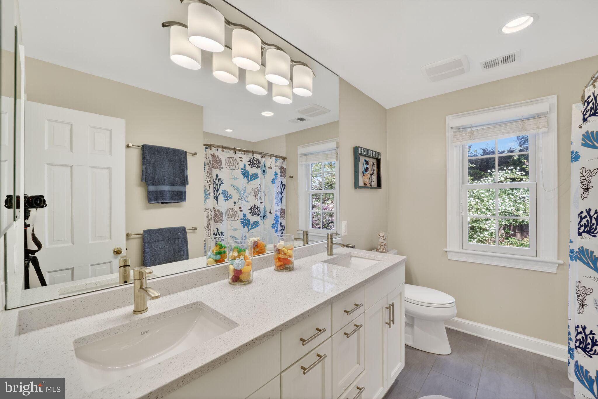 WESTMORELAND HILLS - Residential