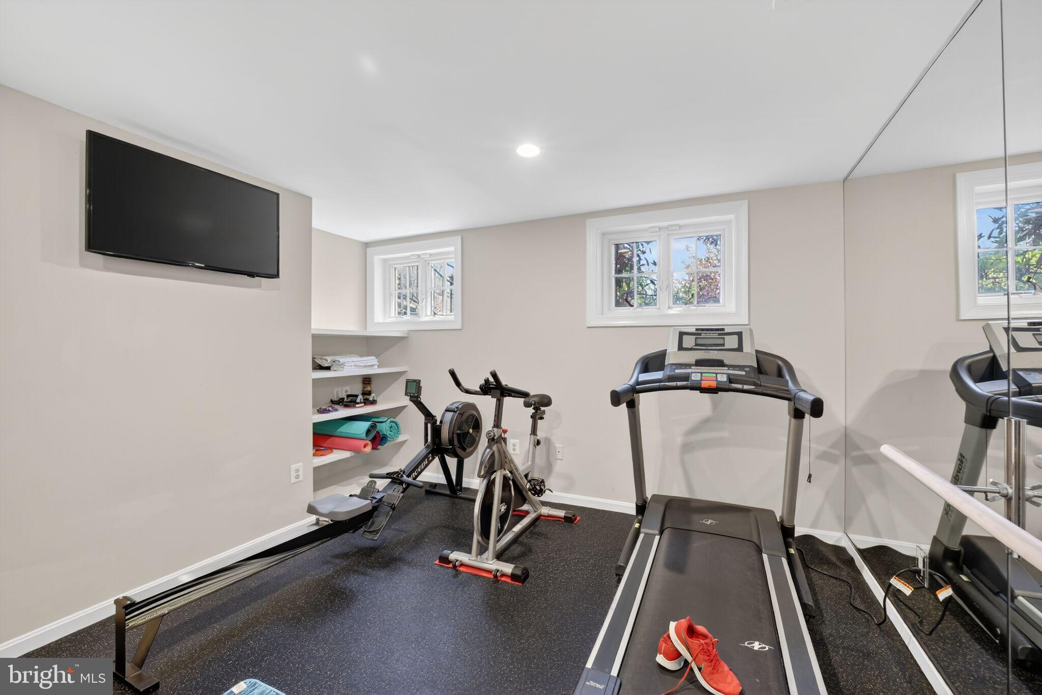 WESTMORELAND HILLS - Residential