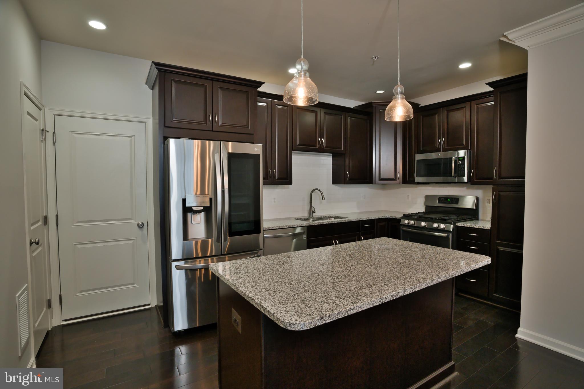 LOUDOUN VALLEY BUCKINGHAM - Residential Lease