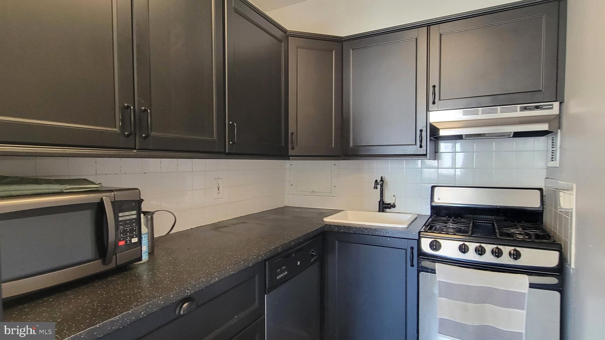 2101 CHESTNUT STREET 17 1508