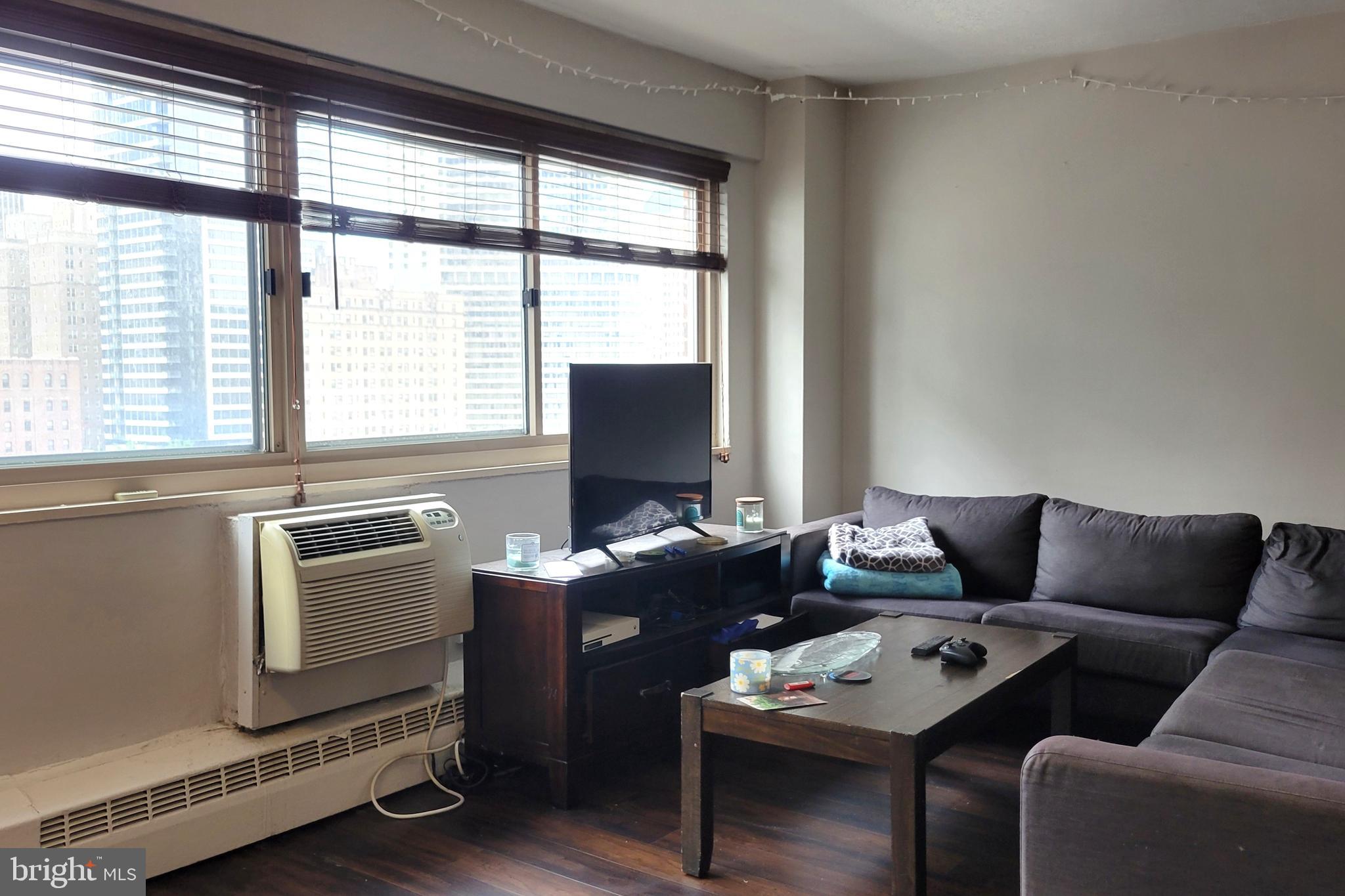 RITTENHOUSE SQUARE - Residential Lease