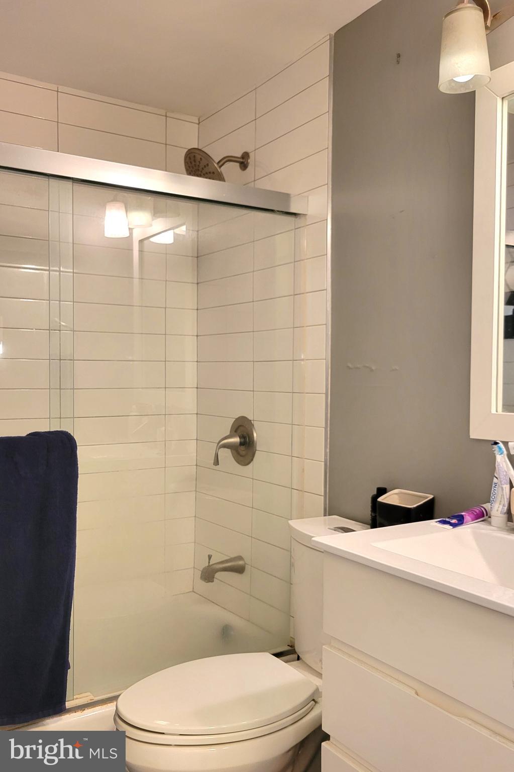 RITTENHOUSE SQUARE - Residential Lease