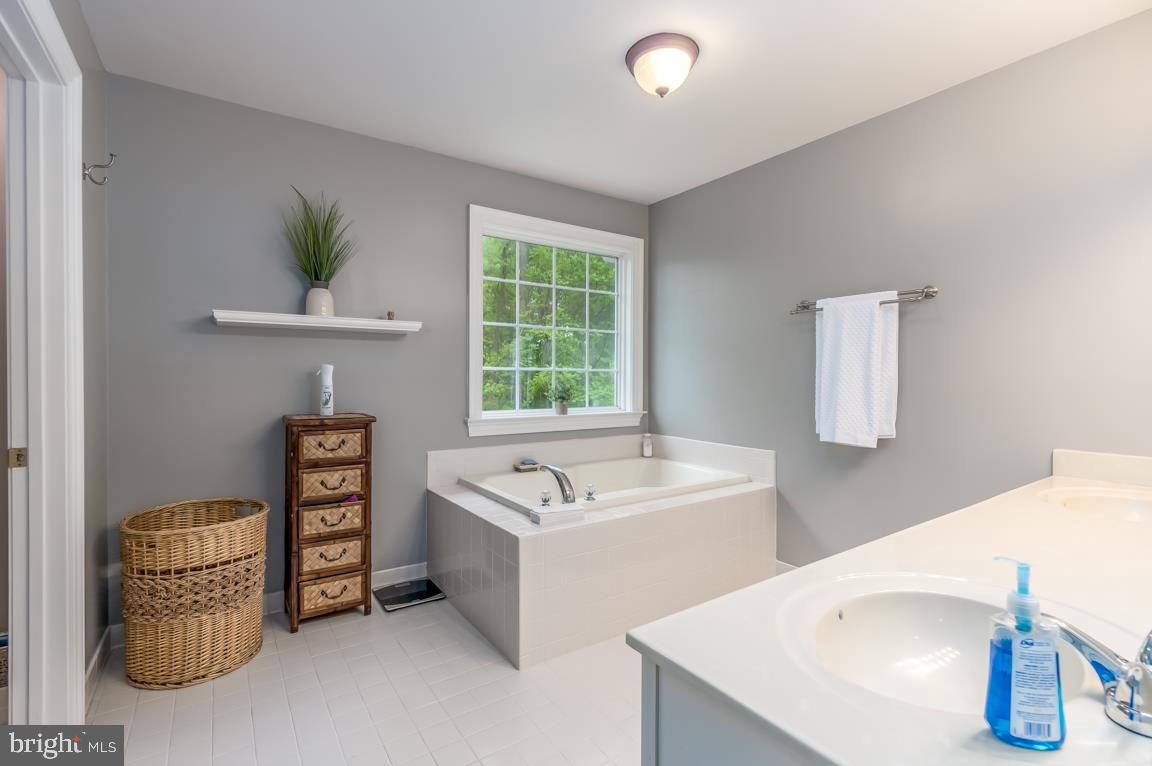 BATTERY RIDGE - Residential