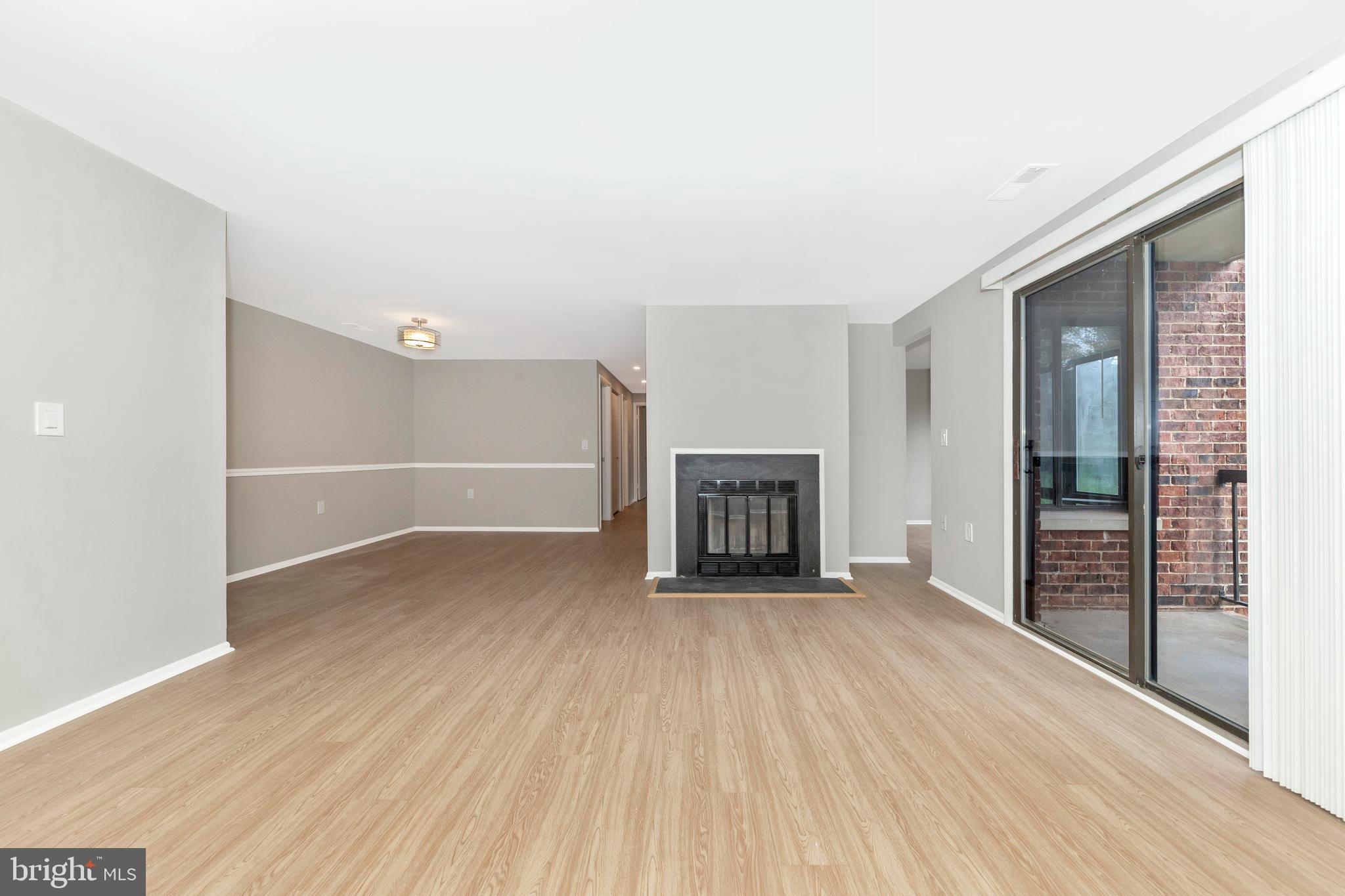 FARMINGDALE - Residential