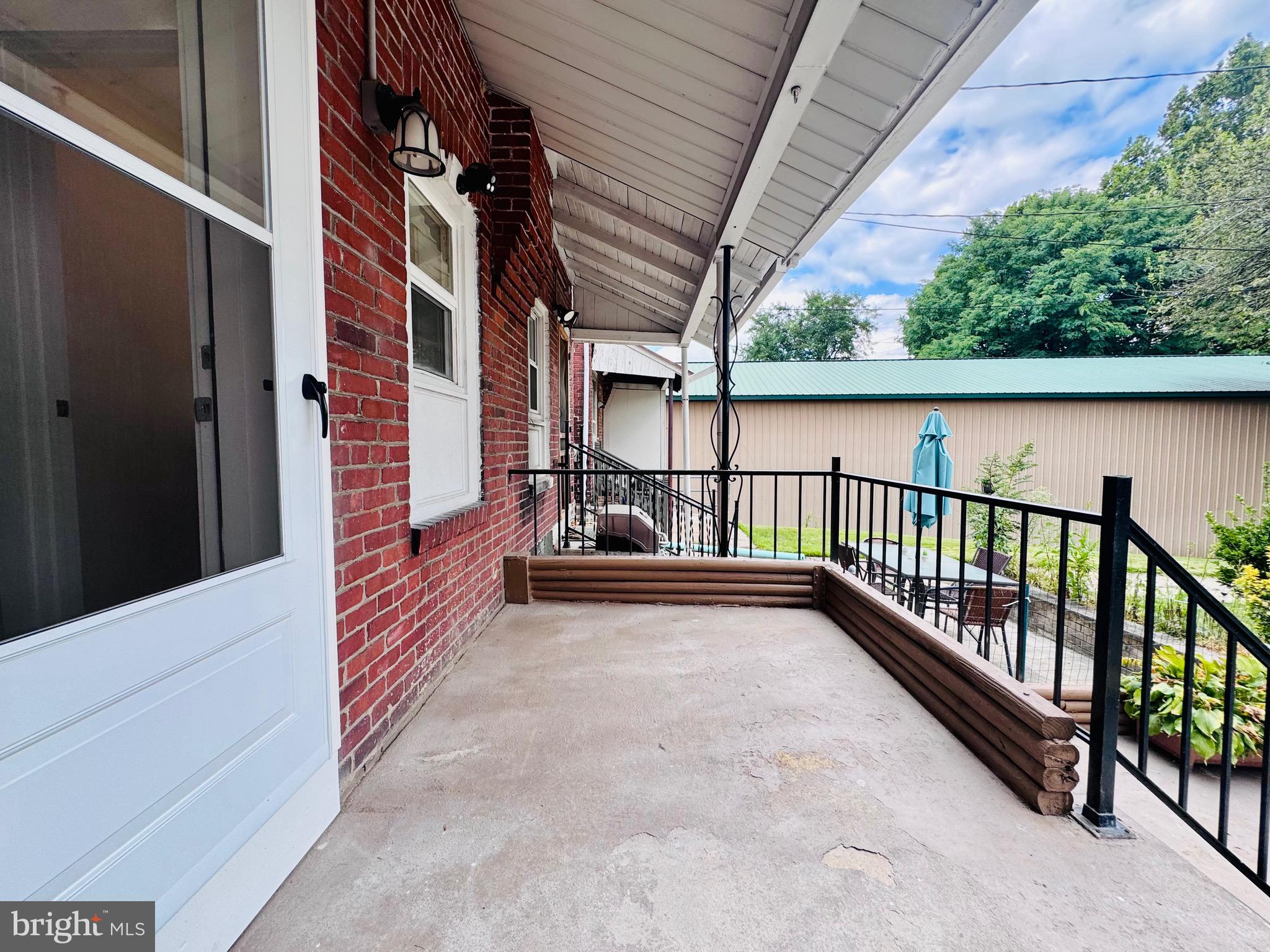 WEST READING - Residential