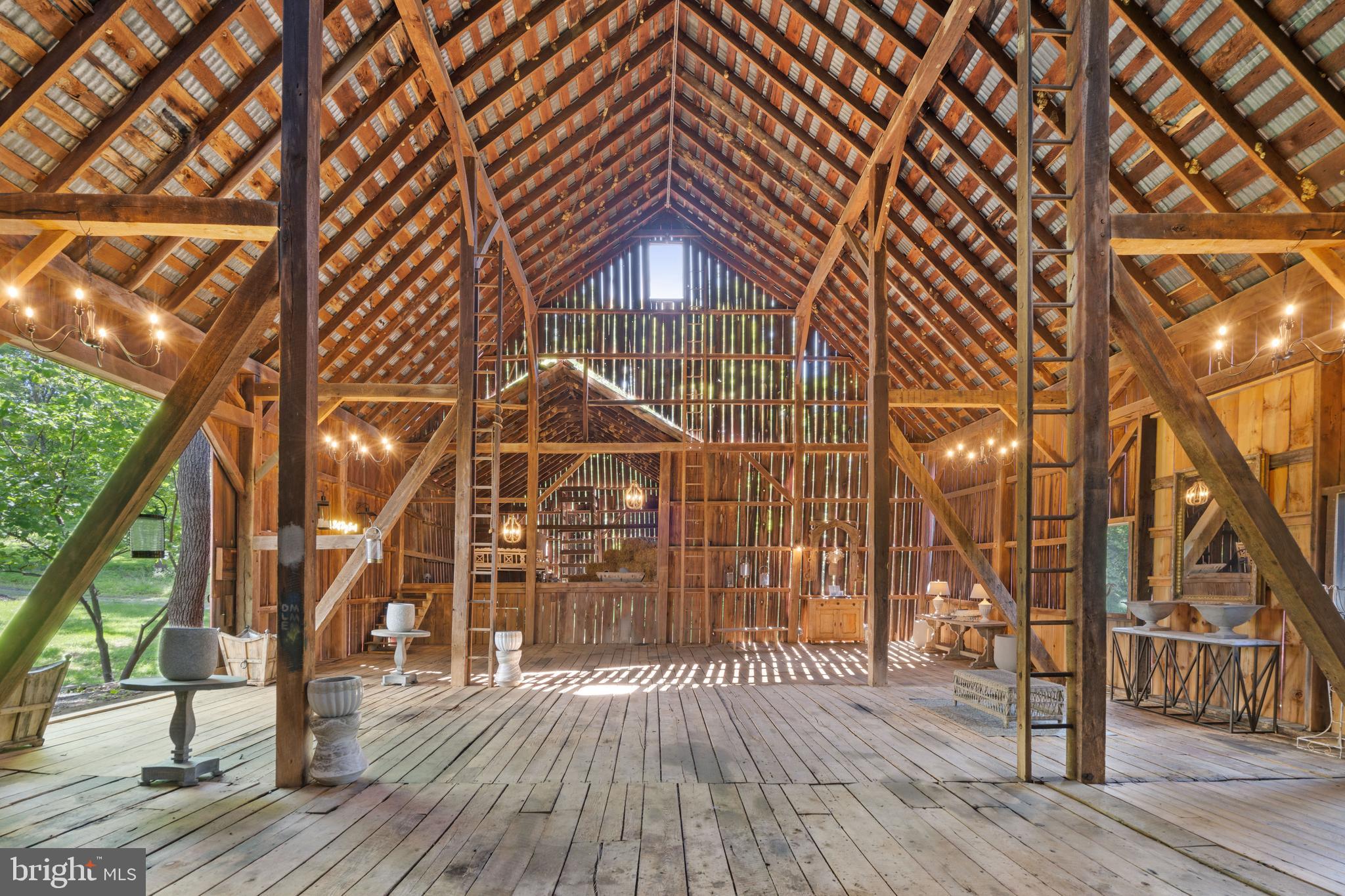 MELROSE FARM - Residential