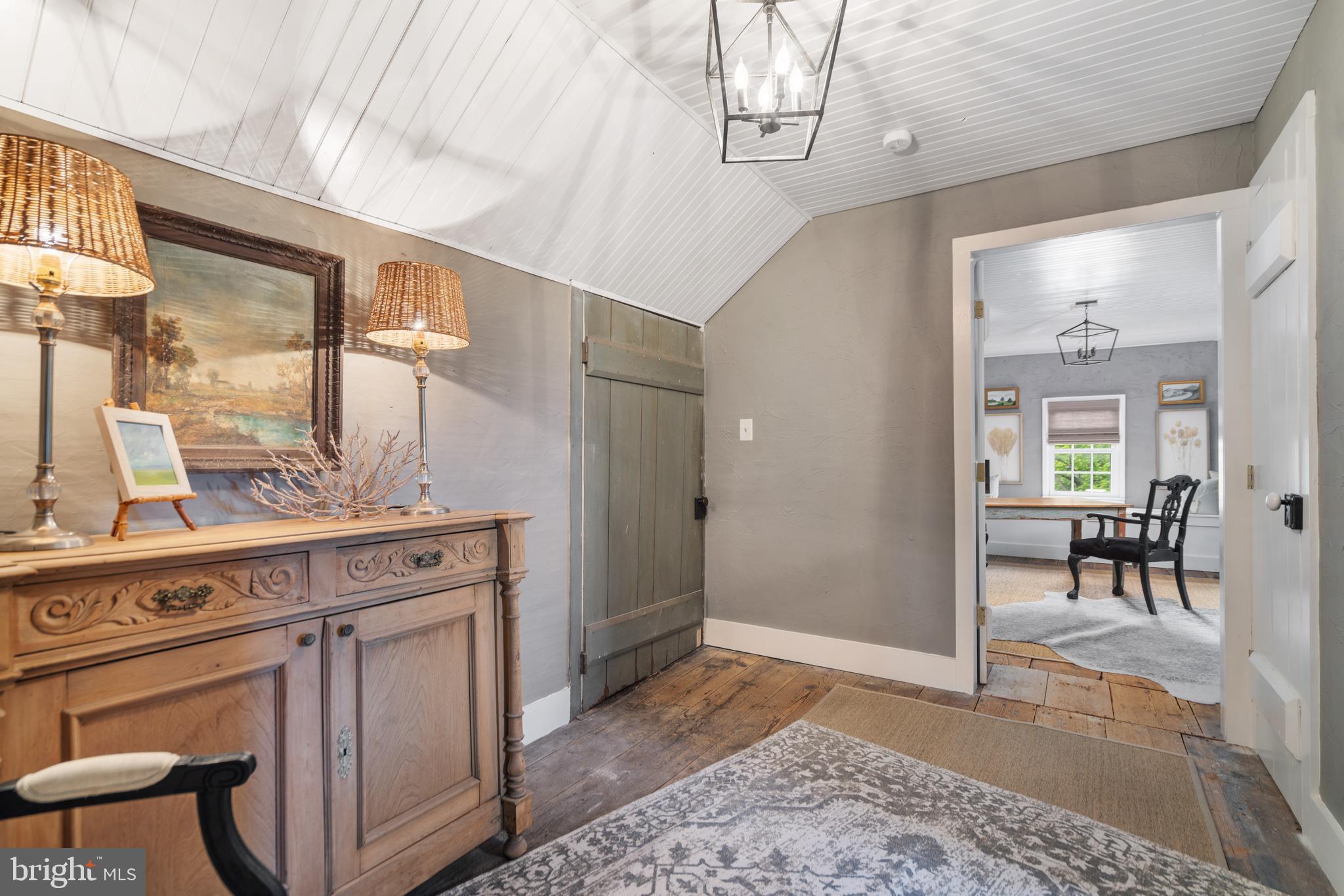 MELROSE FARM - Residential