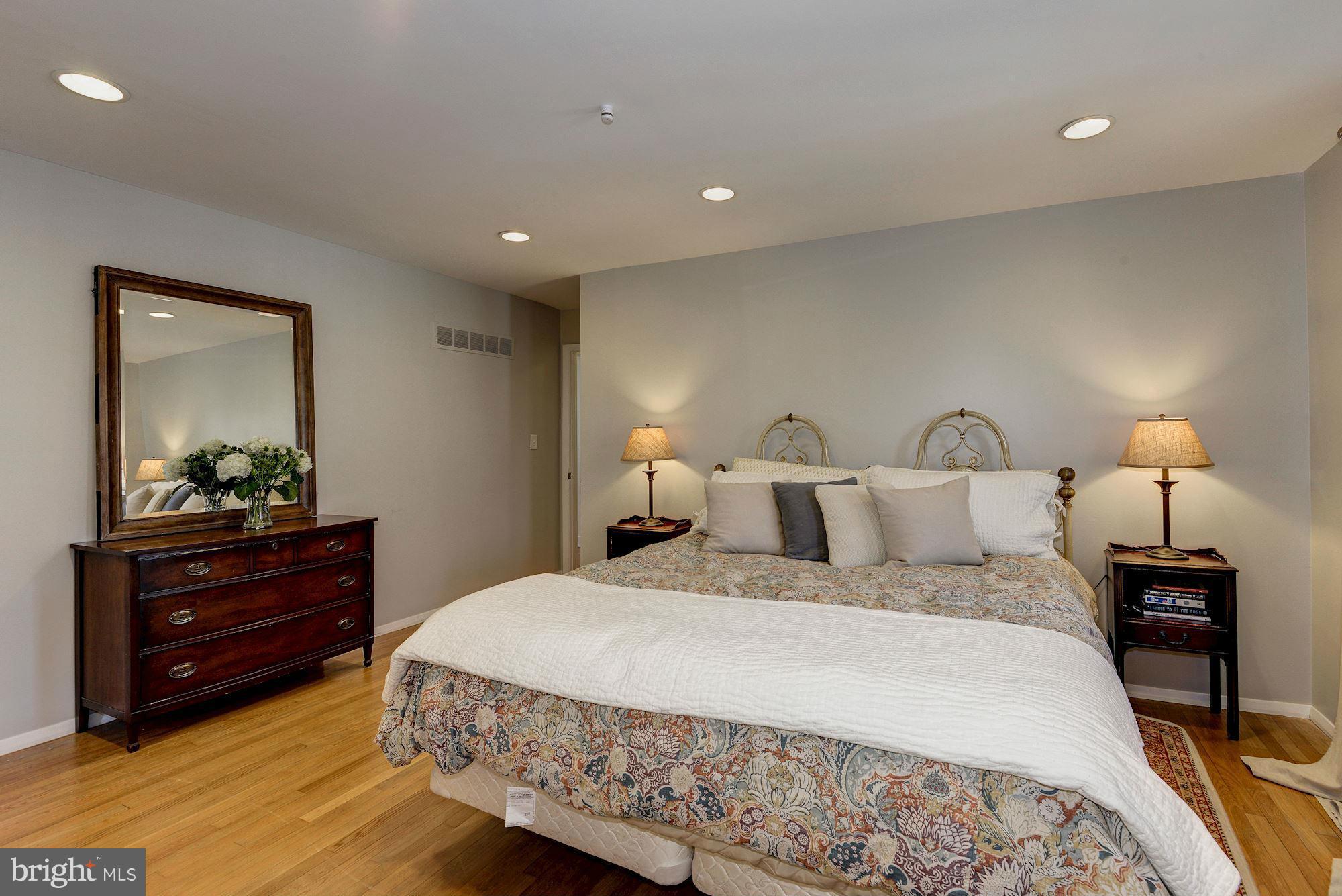 CHARTWELL - Residential