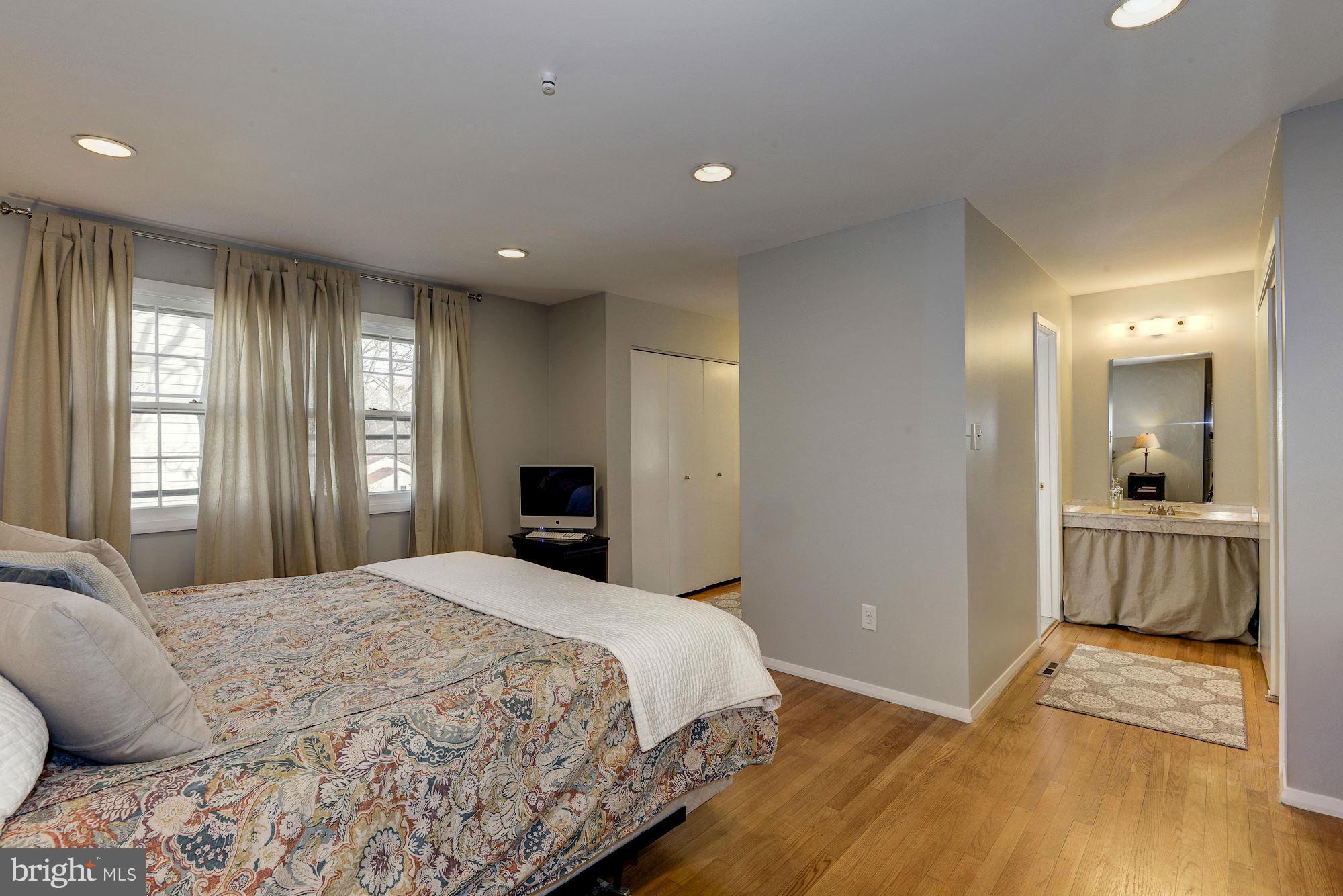 CHARTWELL - Residential