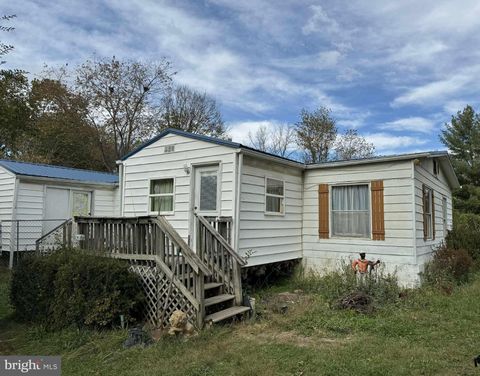 560 YOUNGS DRIVE FRONT ROYAL VA 22630