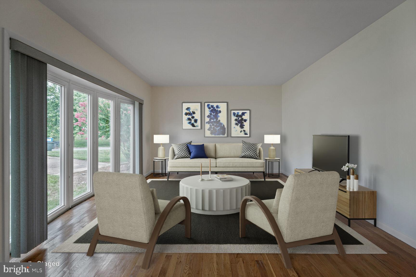 6121 SQUIRE LANE