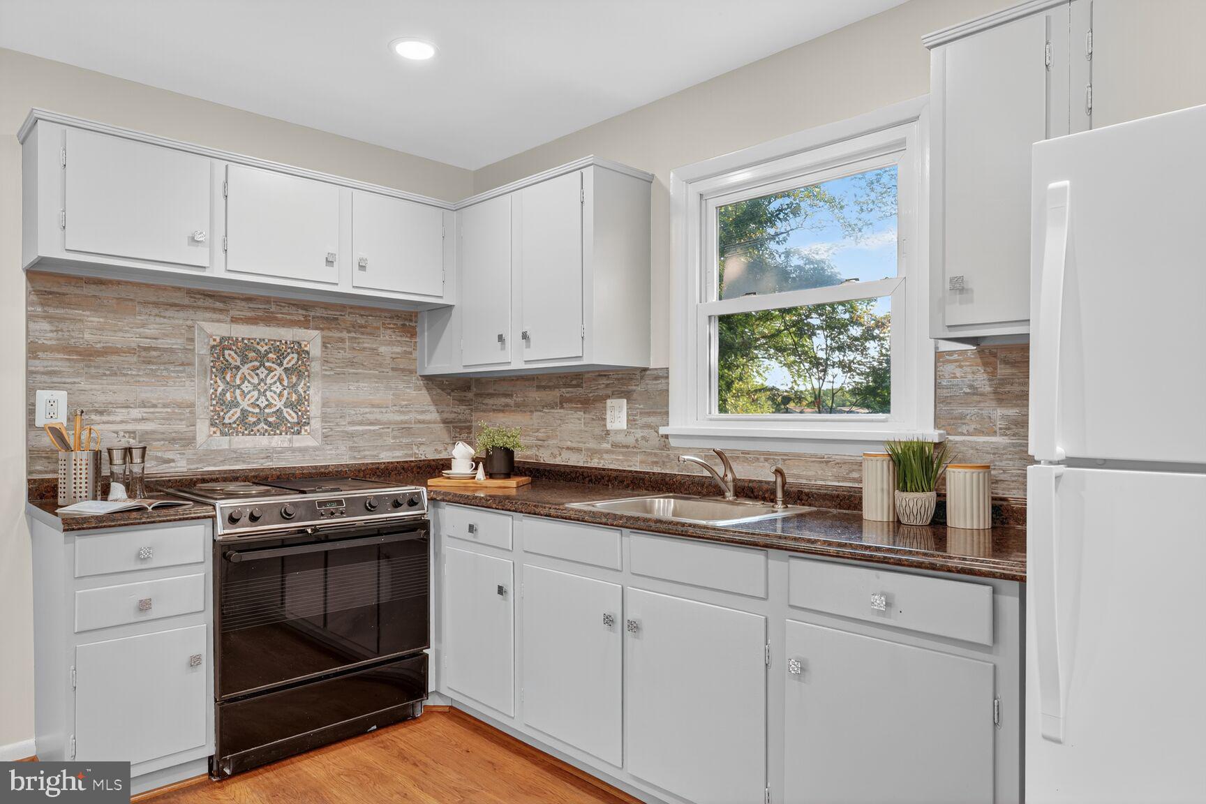 SUNNY RIDGE ESTATES - Residential