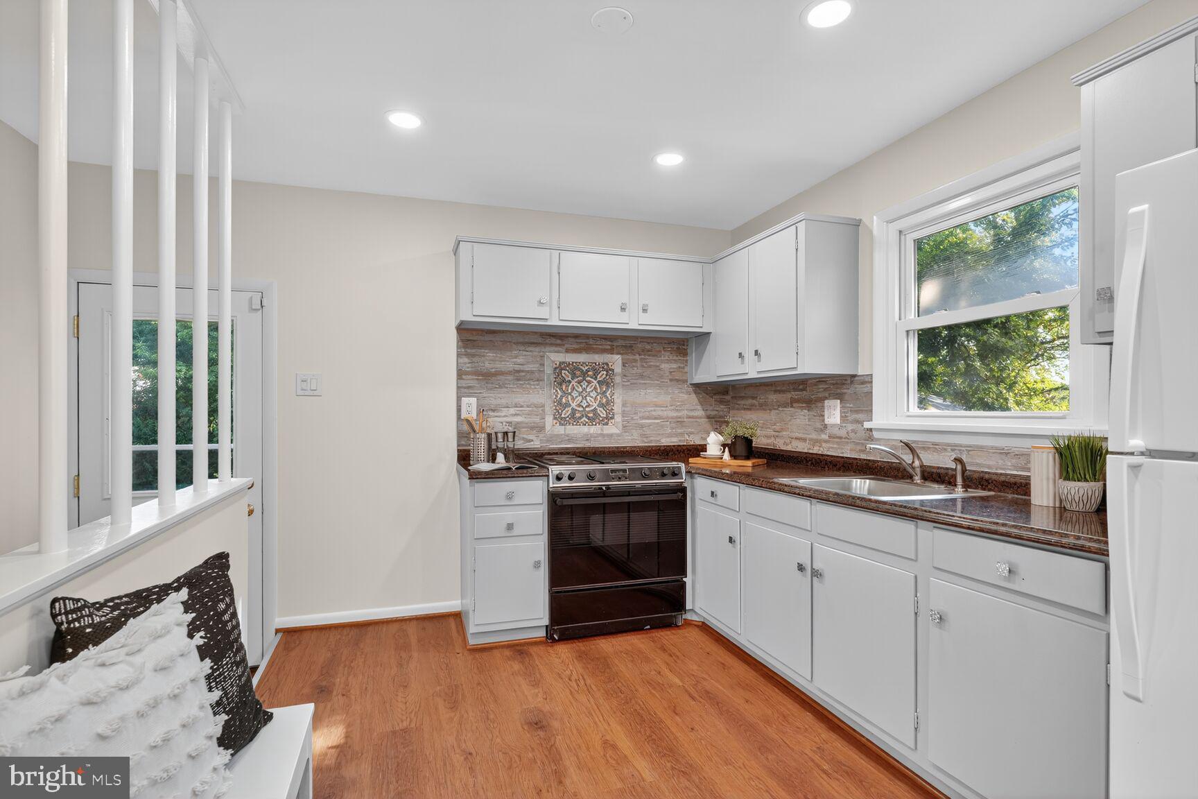 SUNNY RIDGE ESTATES - Residential