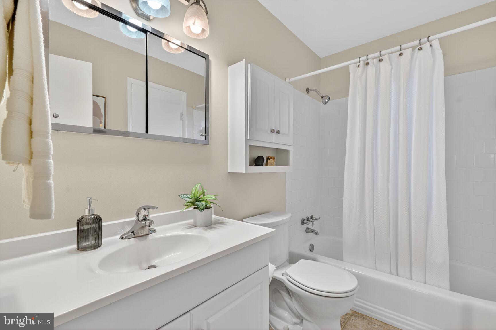 SUNNY RIDGE ESTATES - Residential