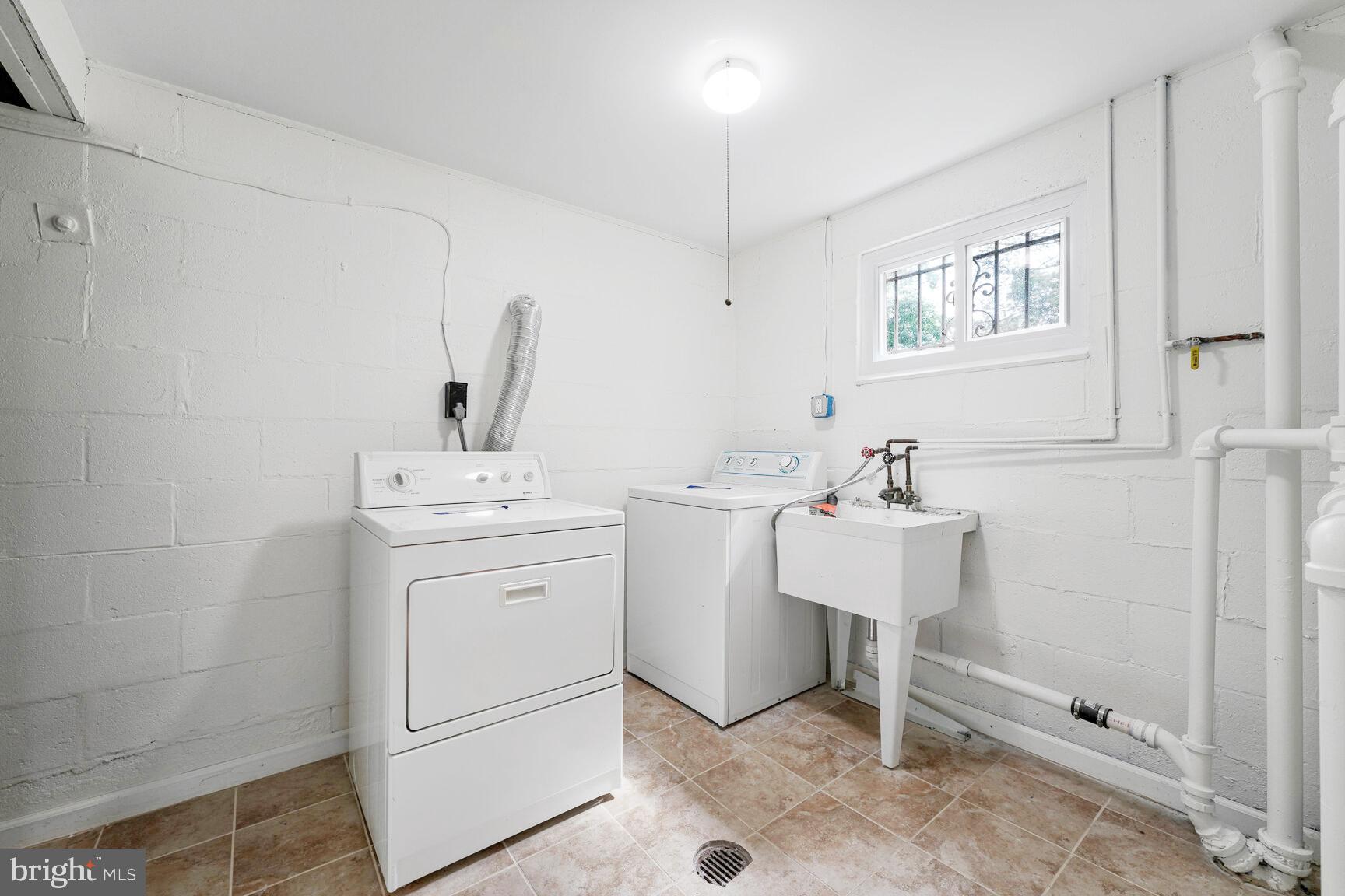 SUNNY RIDGE ESTATES - Residential