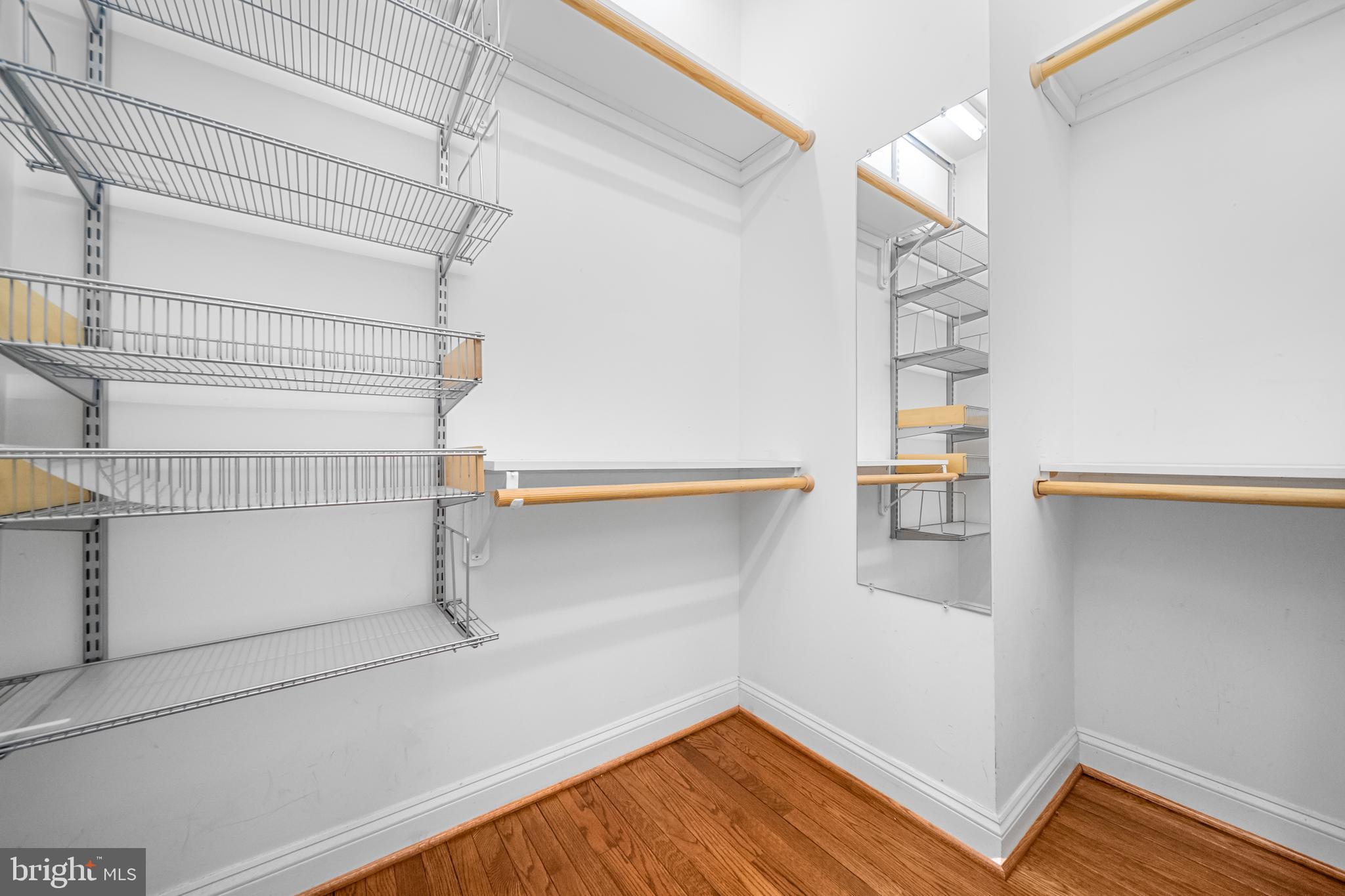 RIVER CREEK - Residential