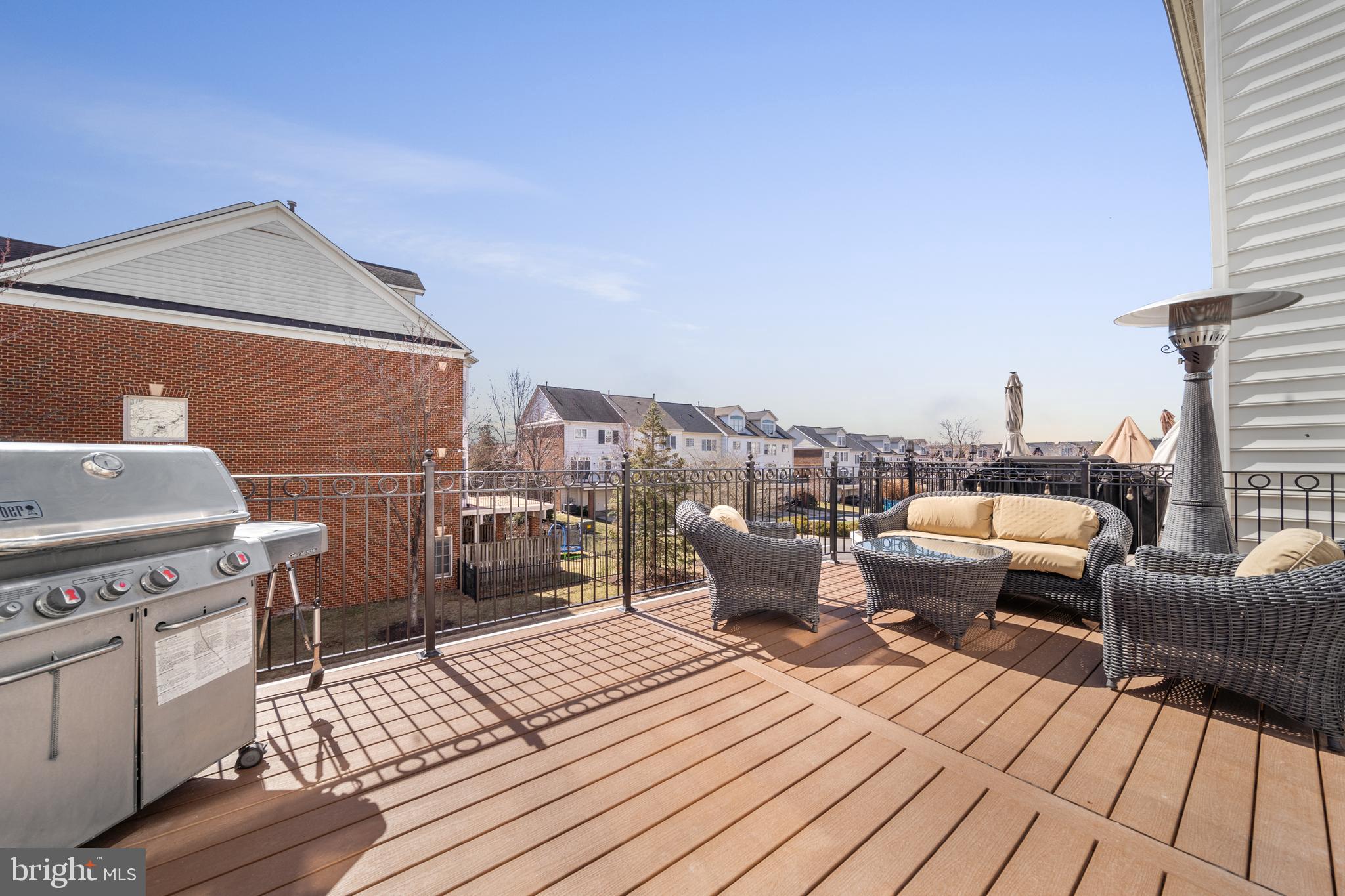 RIVER CREEK - Residential