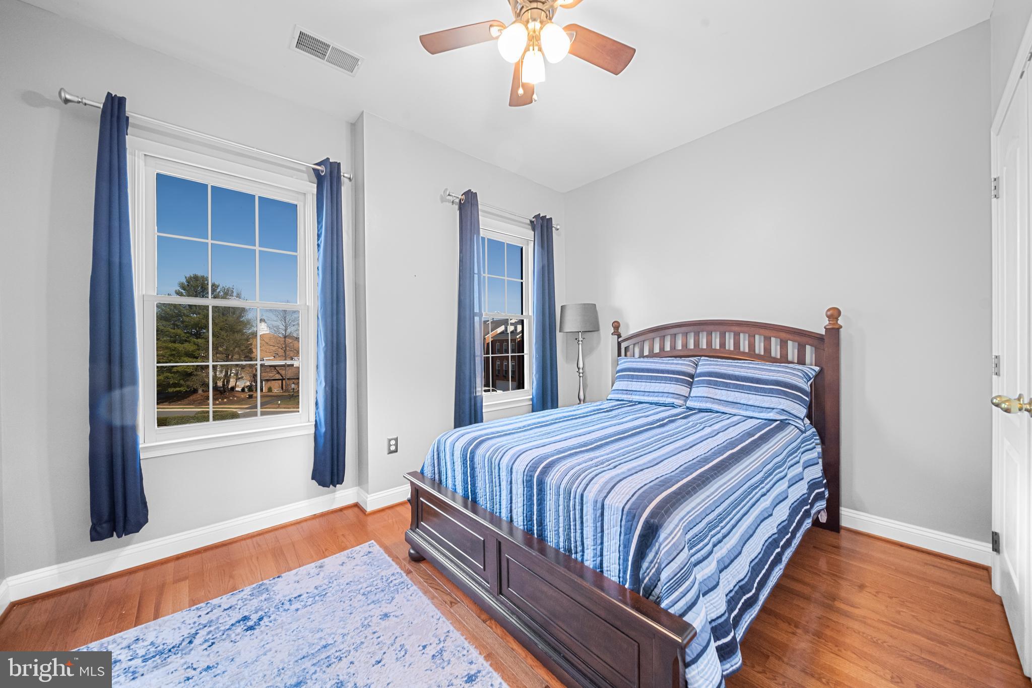 RIVER CREEK - Residential