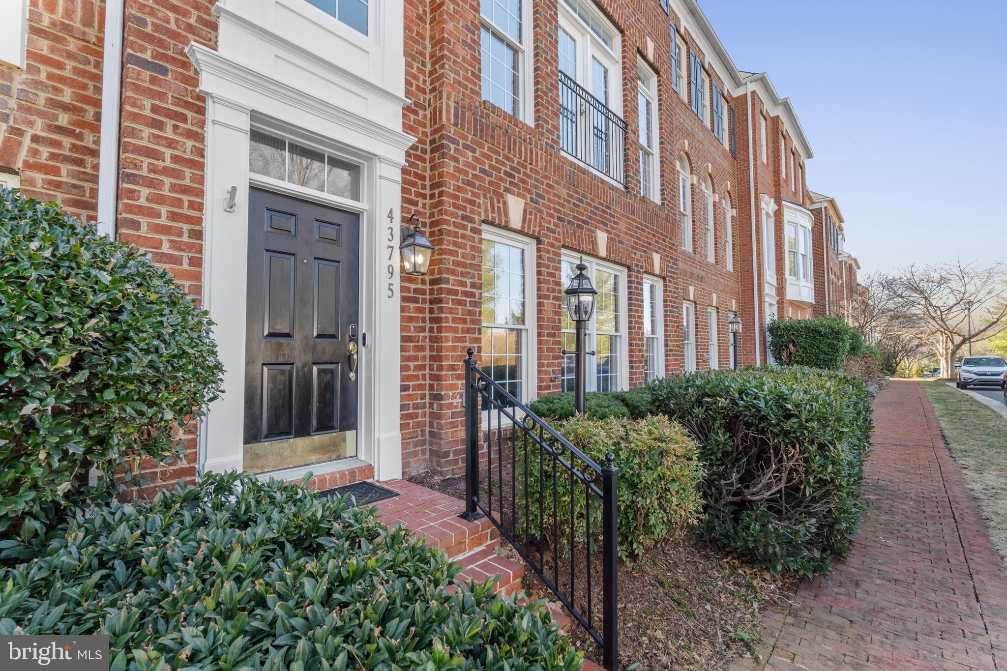 RIVER CREEK - Residential