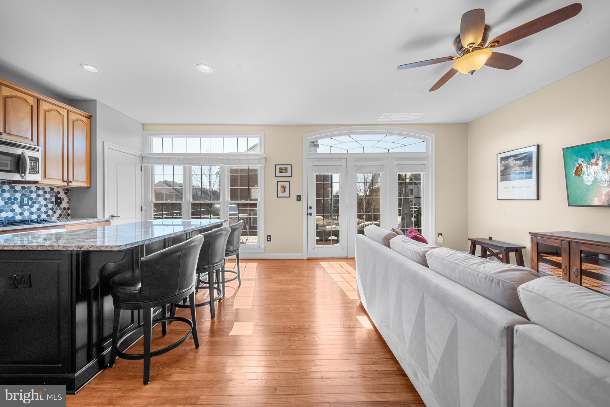 RIVER CREEK - Residential