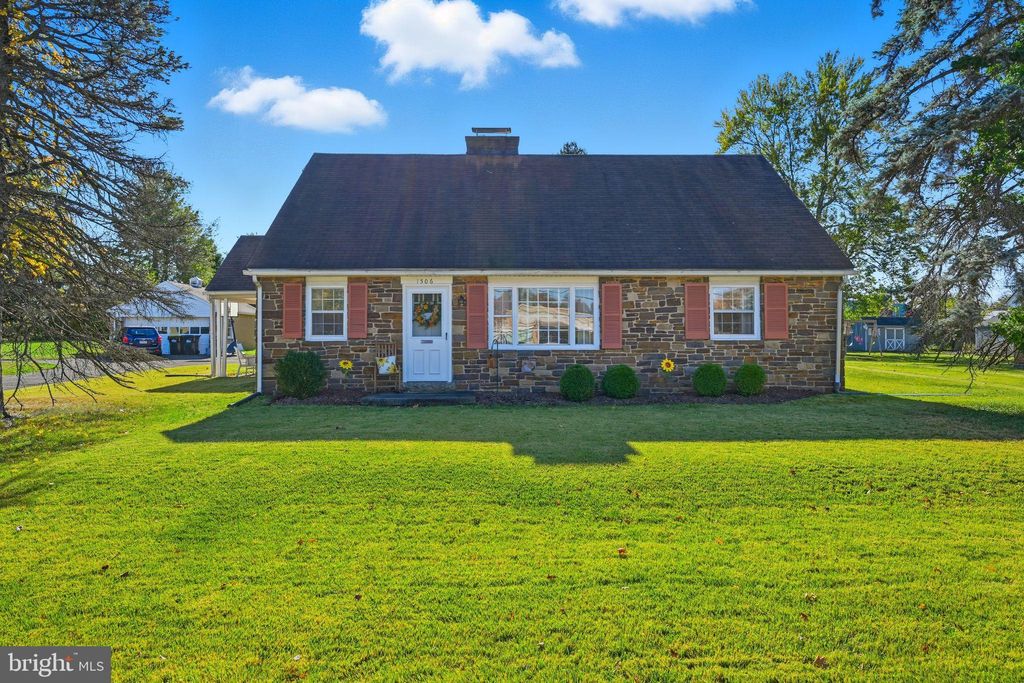 Photo of 1506 Marshall St, NORRISTOWN, PA 19403 (MLS # PAMC2159588)