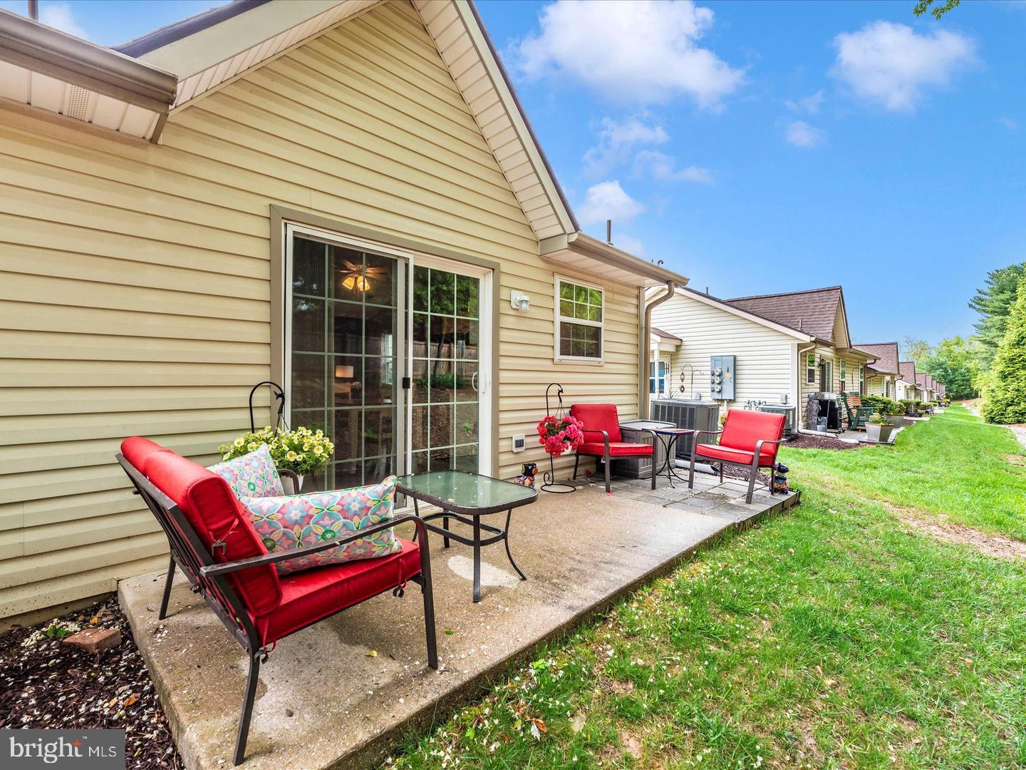 WINIFRED MANOR - Residential