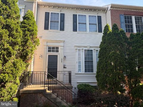 Photo of 903 Harrison Circle, ALEXANDRIA, VA 22304 (MLS # VAAX2061094)