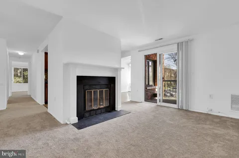 13211 Chalet Place Unit 4-204, Germantown, MD 20874 - MLS#: MDMC2171354