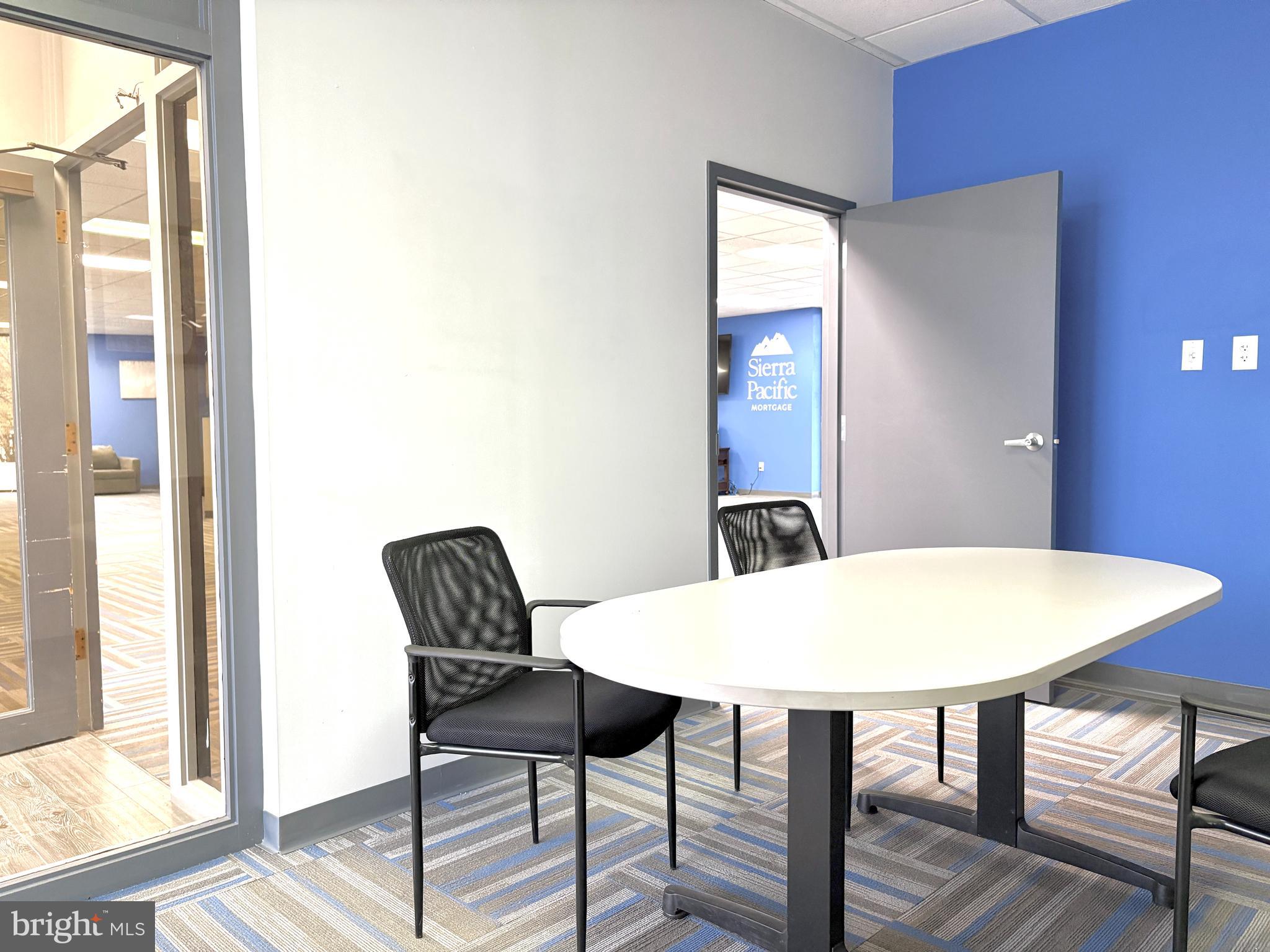 1368 HARRISBURG PIKE