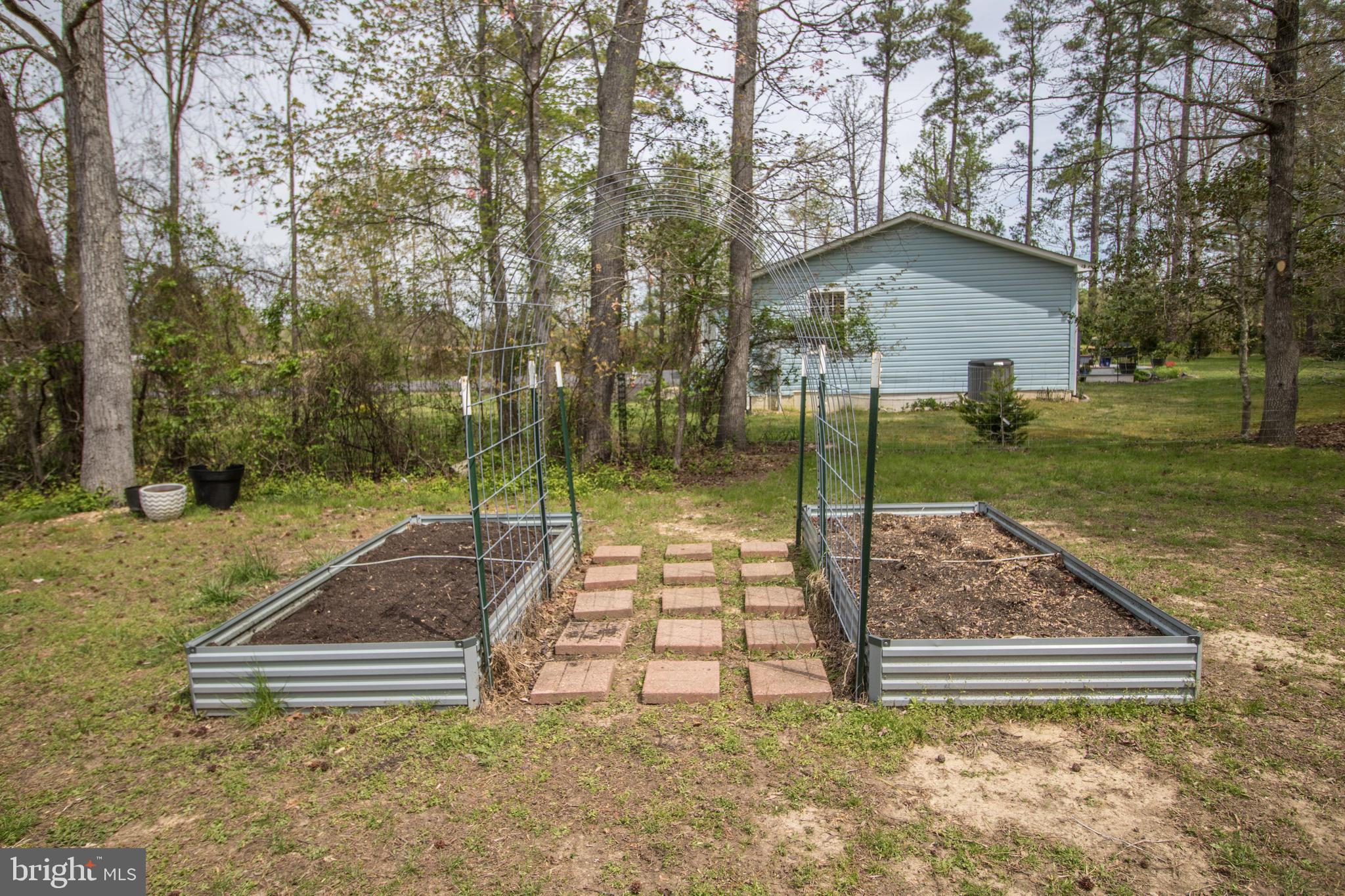 MAPLE RUN - Residential