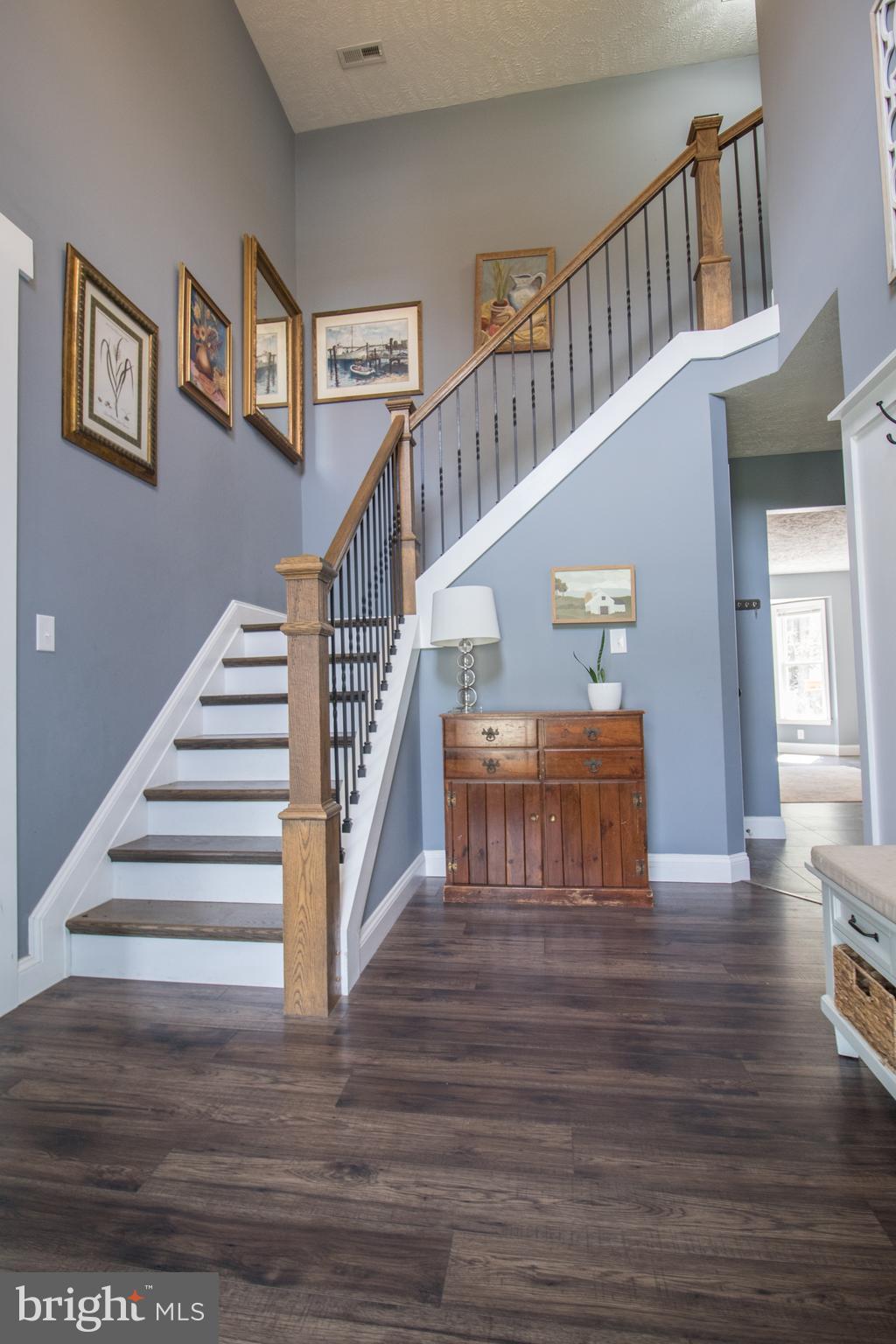 MAPLE RUN - Residential