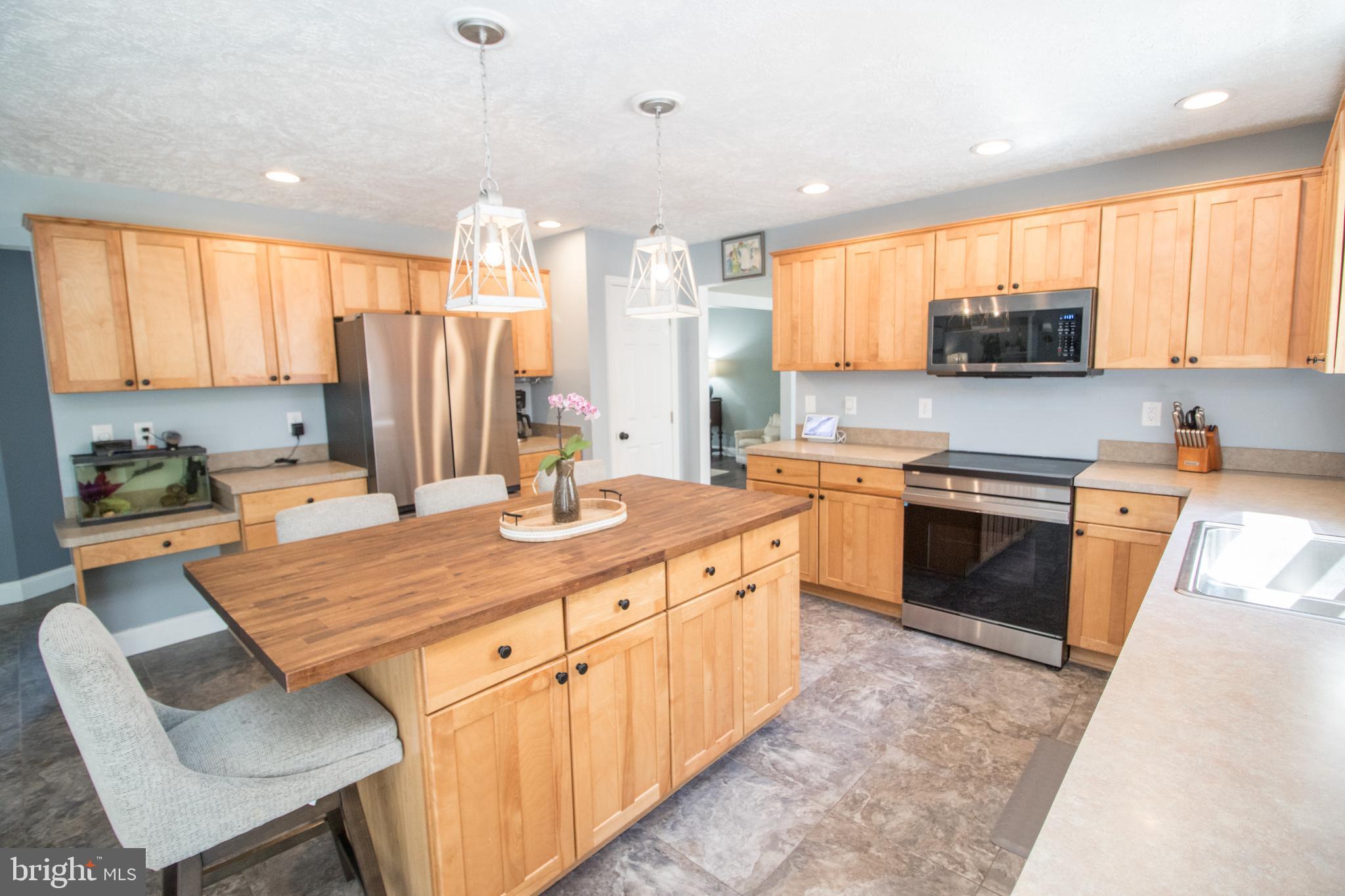 MAPLE RUN - Residential