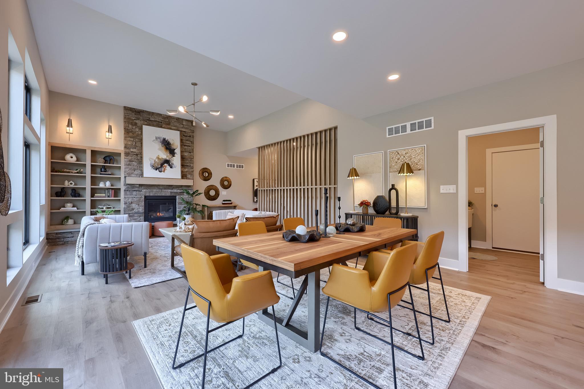 ROCKVILLE ESTATES - Residential