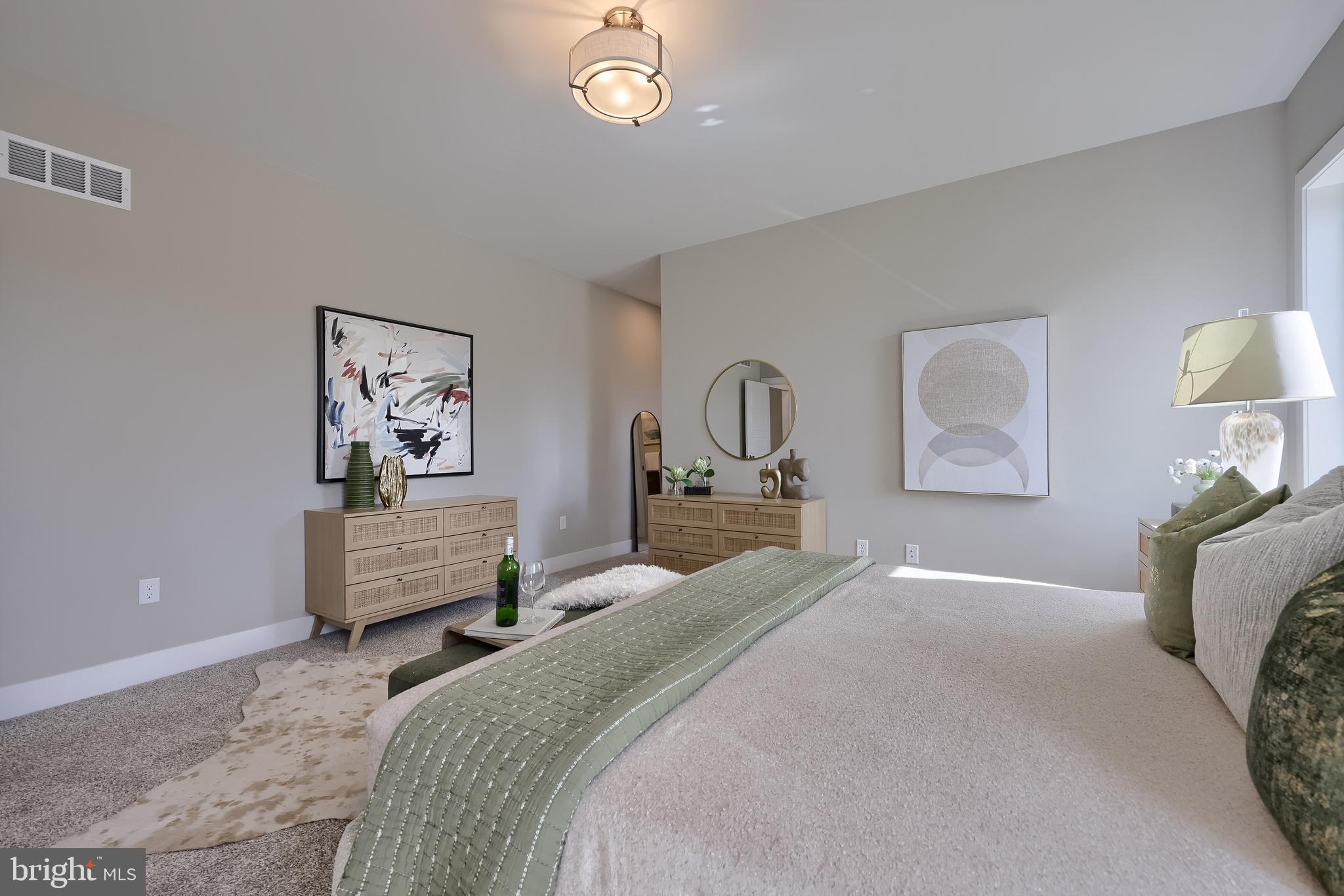 ROCKVILLE ESTATES - Residential