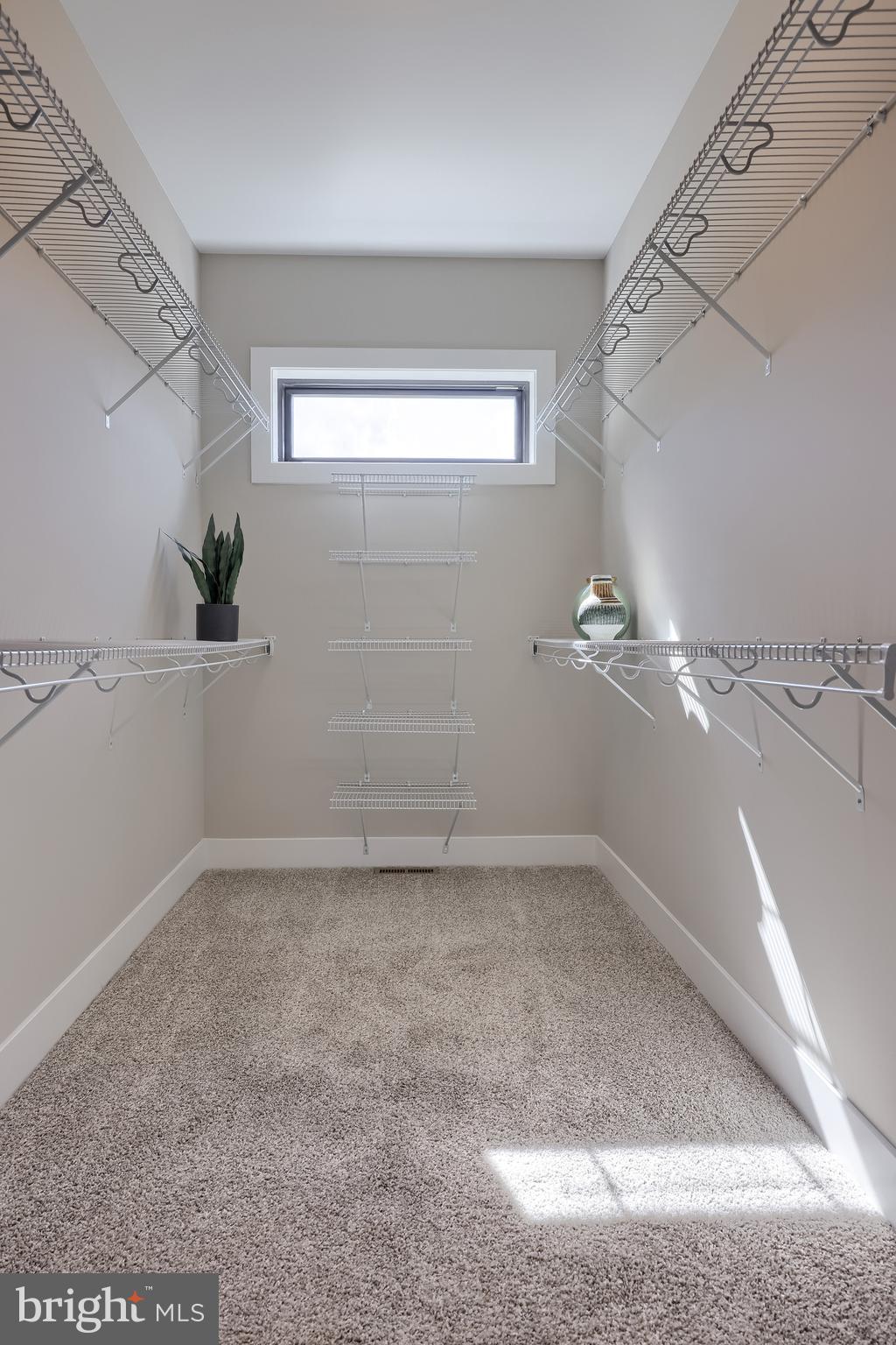 ROCKVILLE ESTATES - Residential