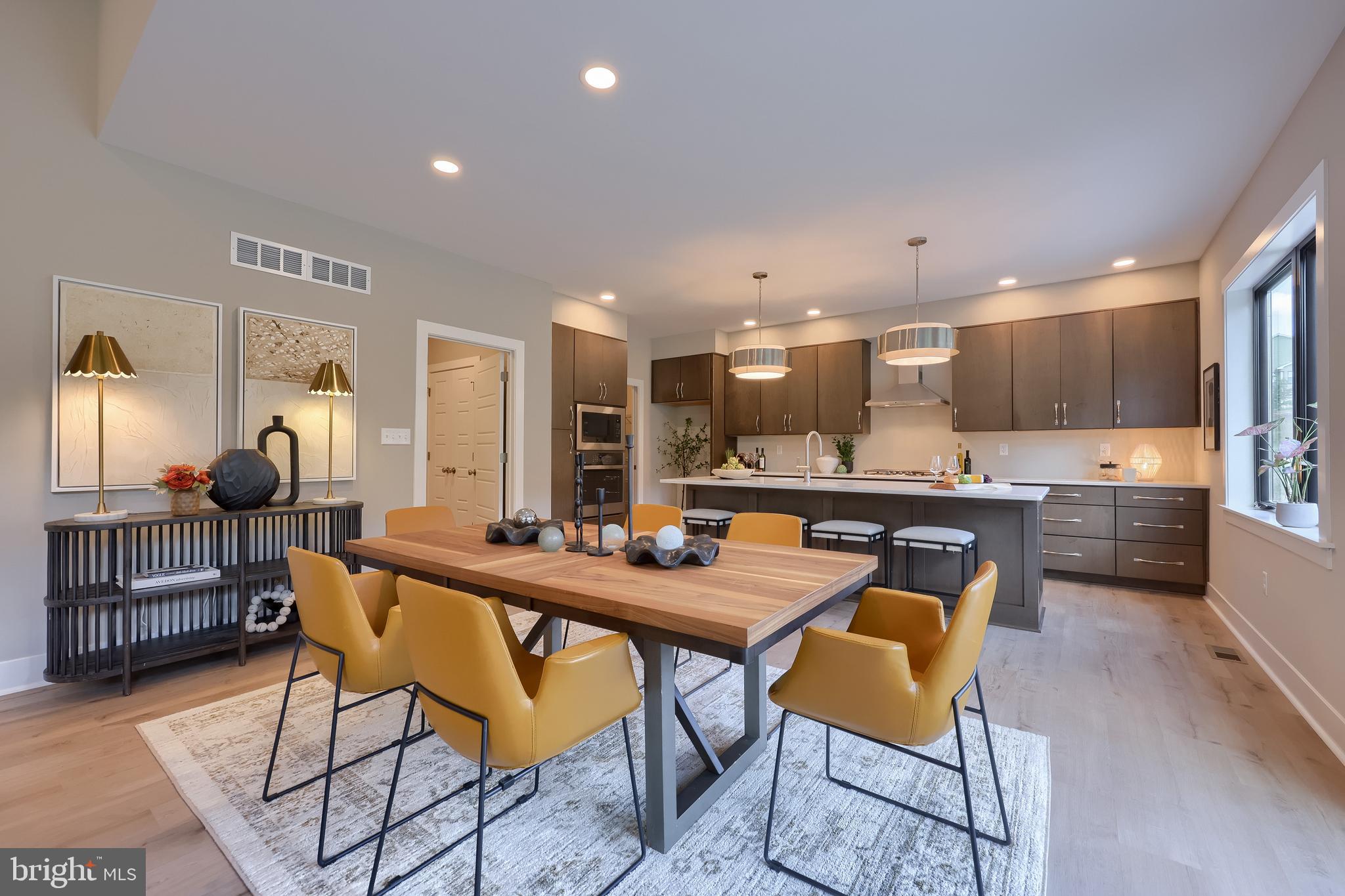 ROCKVILLE ESTATES - Residential