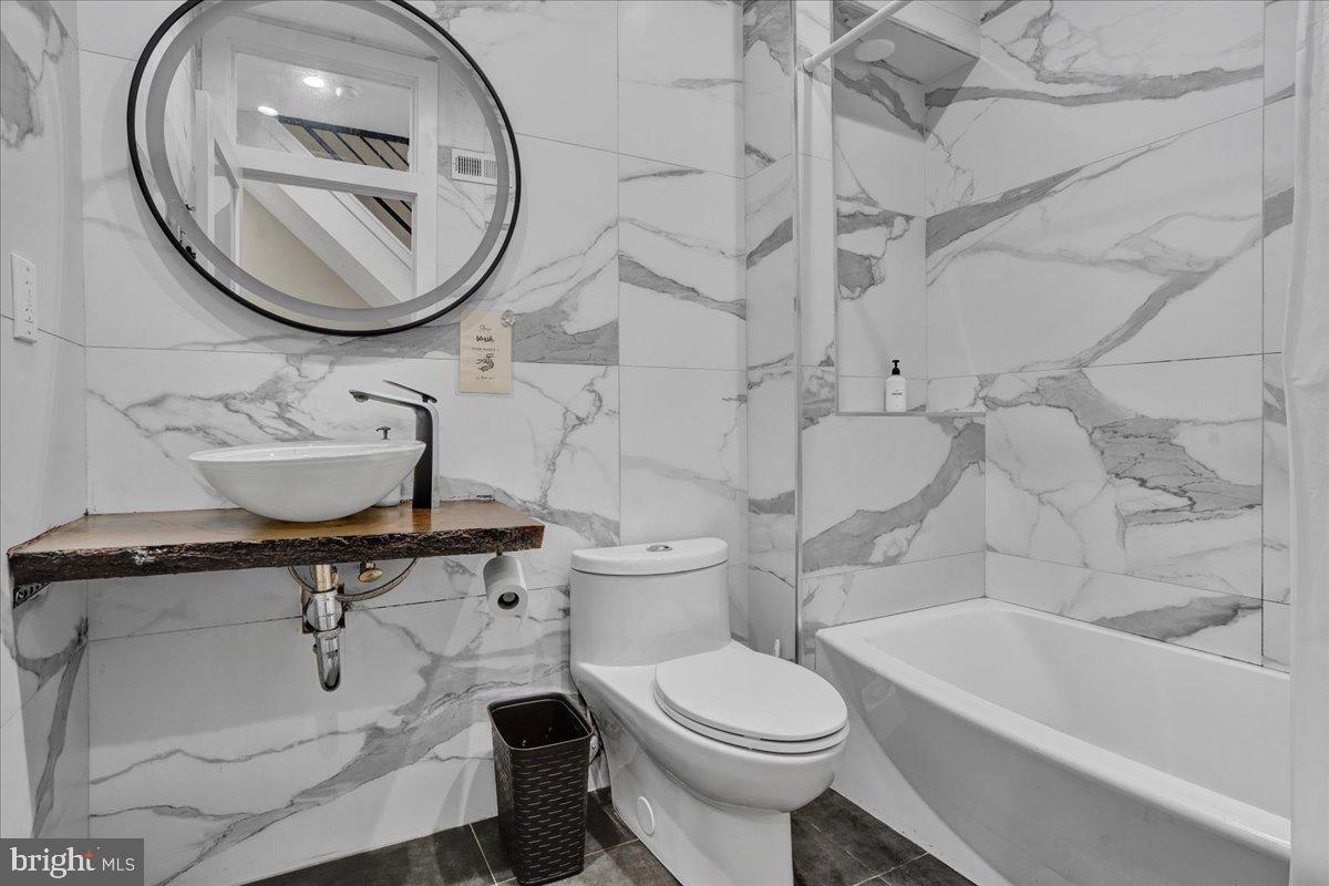 GRAYS FERRY - Residential